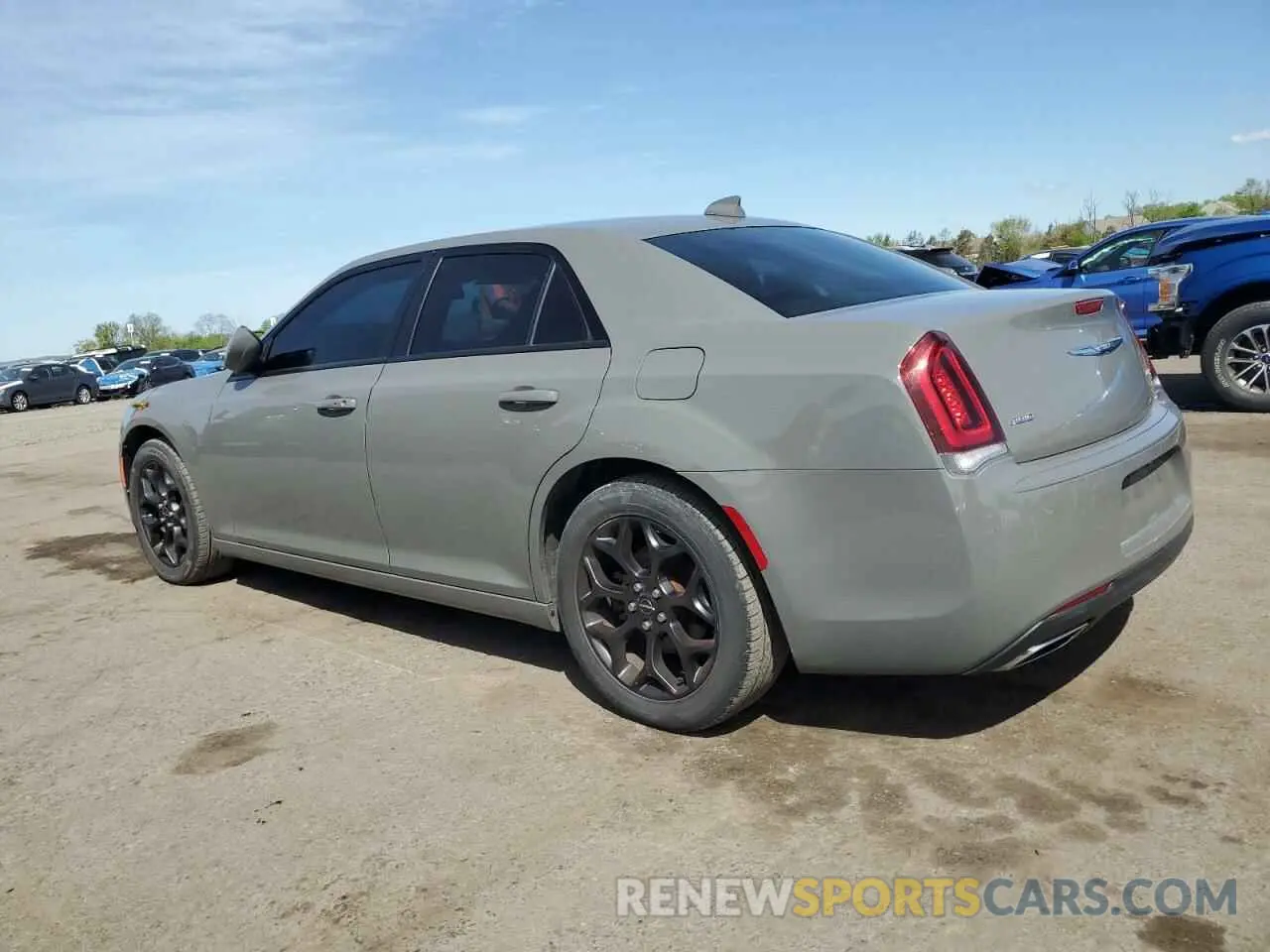 2 Photograph of a damaged car 2C3CCAGGXKH542951 CHRYSLER 300 2019