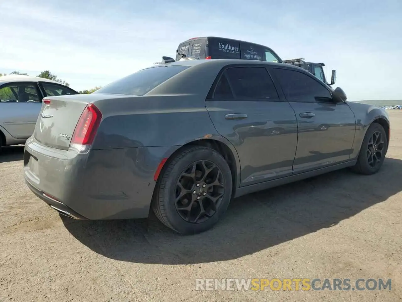 3 Photograph of a damaged car 2C3CCAGGXKH542951 CHRYSLER 300 2019