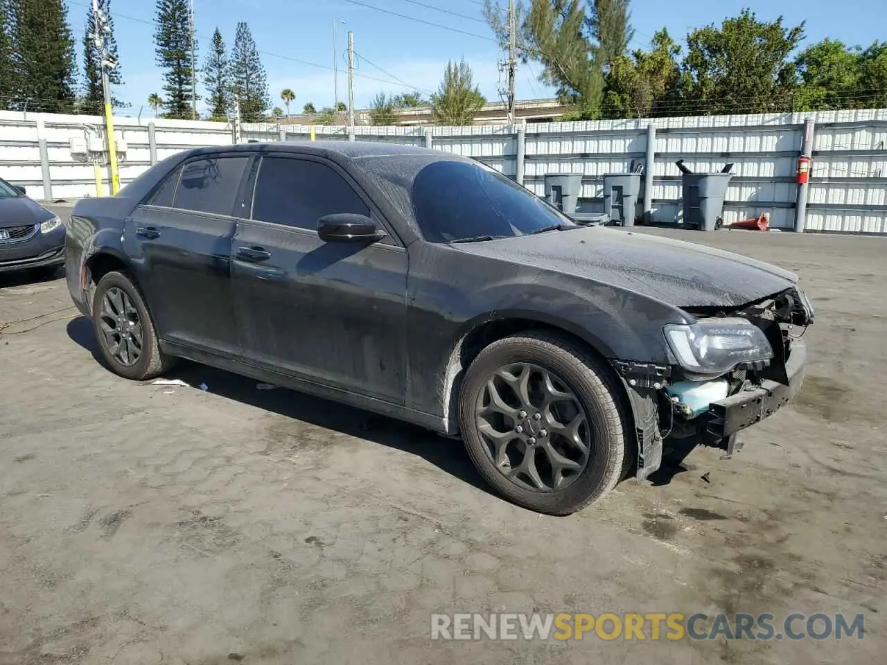 4 Photograph of a damaged car 2C3CCAGGXKH586254 CHRYSLER 300 2019