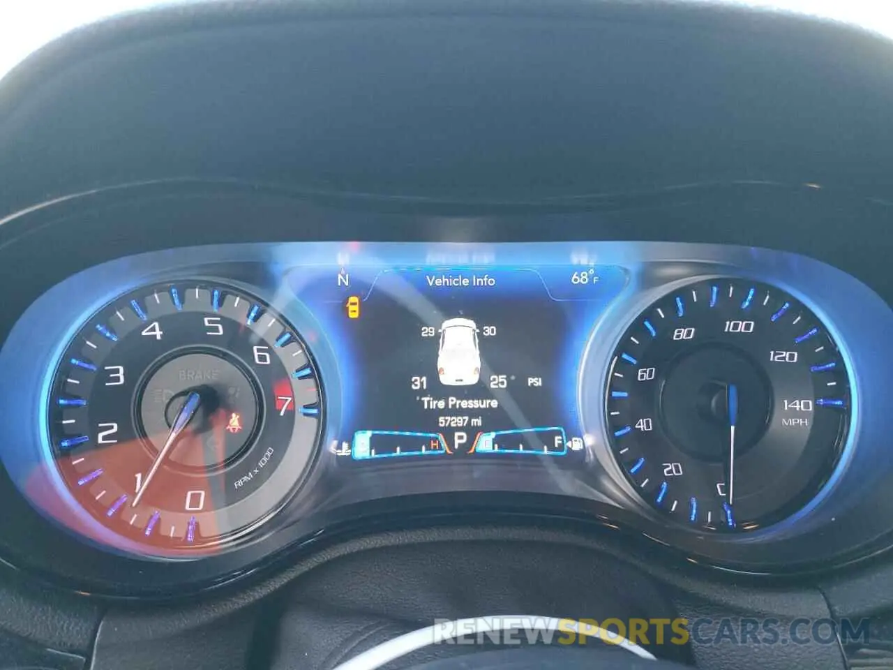 9 Photograph of a damaged car 2C3CCAGGXKH690811 CHRYSLER 300 2019