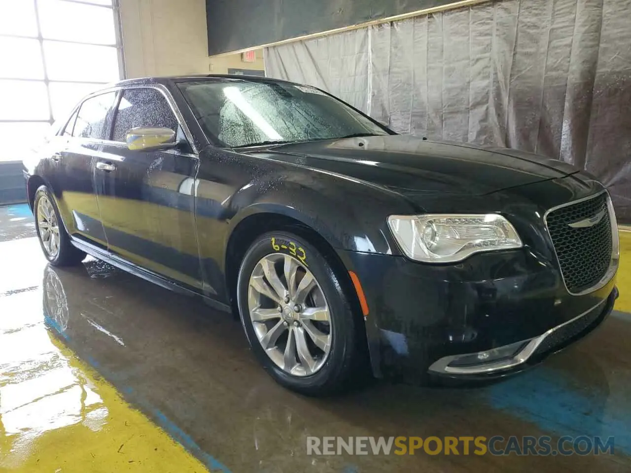 4 Photograph of a damaged car 2C3CCAKG1KH698531 CHRYSLER 300 2019
