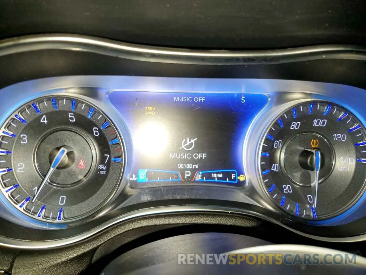 9 Photograph of a damaged car 2C3CCAKG1KH698531 CHRYSLER 300 2019