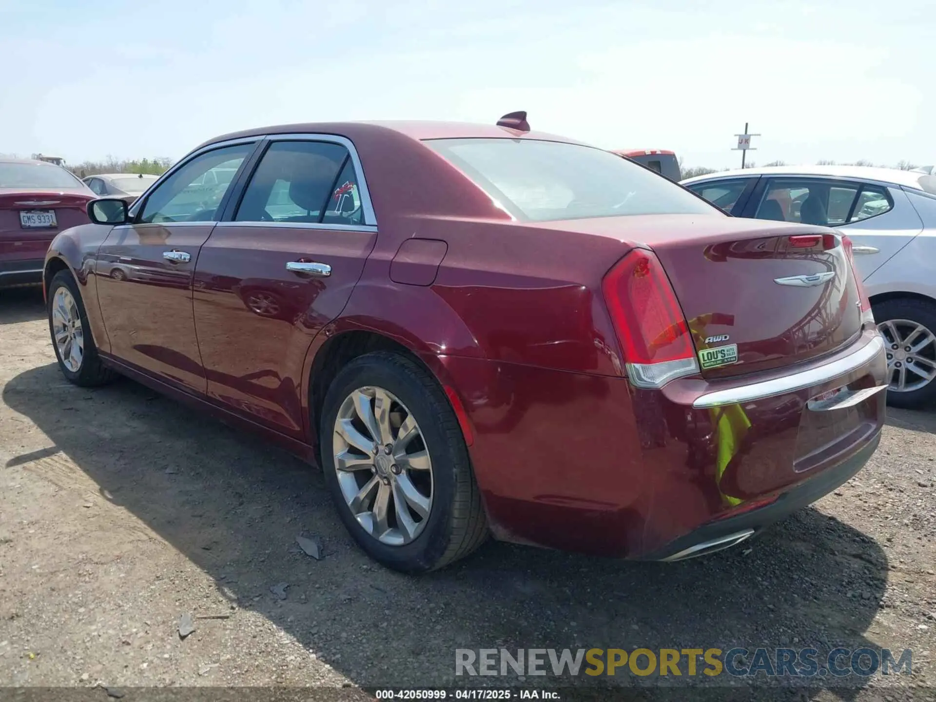3 Photograph of a damaged car 2C3CCAKG3KH586622 CHRYSLER 300 2019