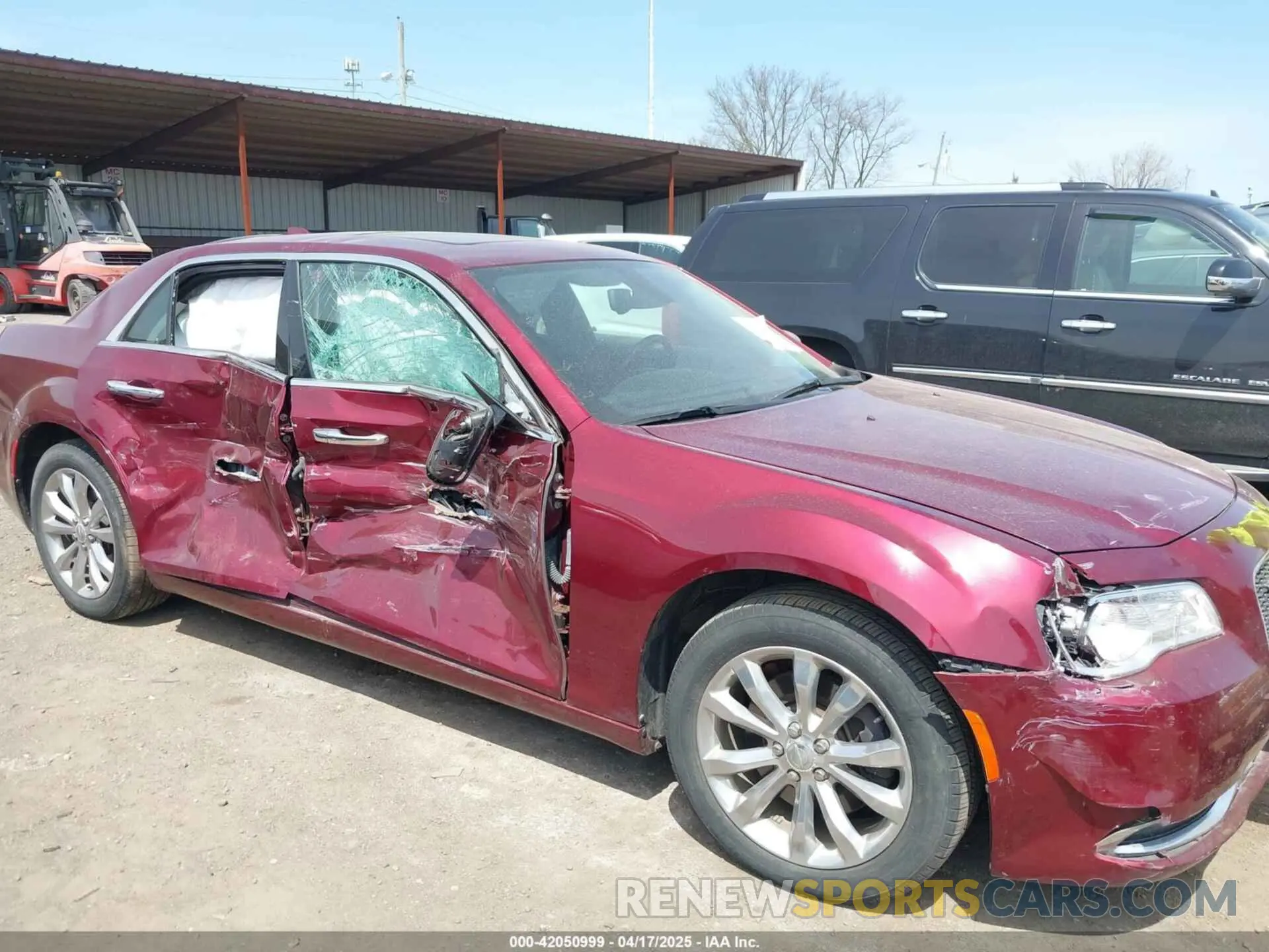 6 Photograph of a damaged car 2C3CCAKG3KH586622 CHRYSLER 300 2019