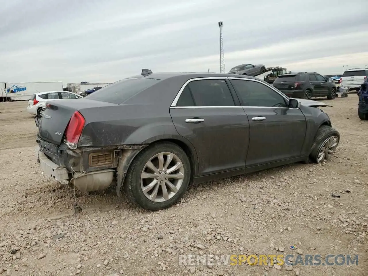3 Photograph of a damaged car 2C3CCAKG8KH610980 CHRYSLER 300 2019