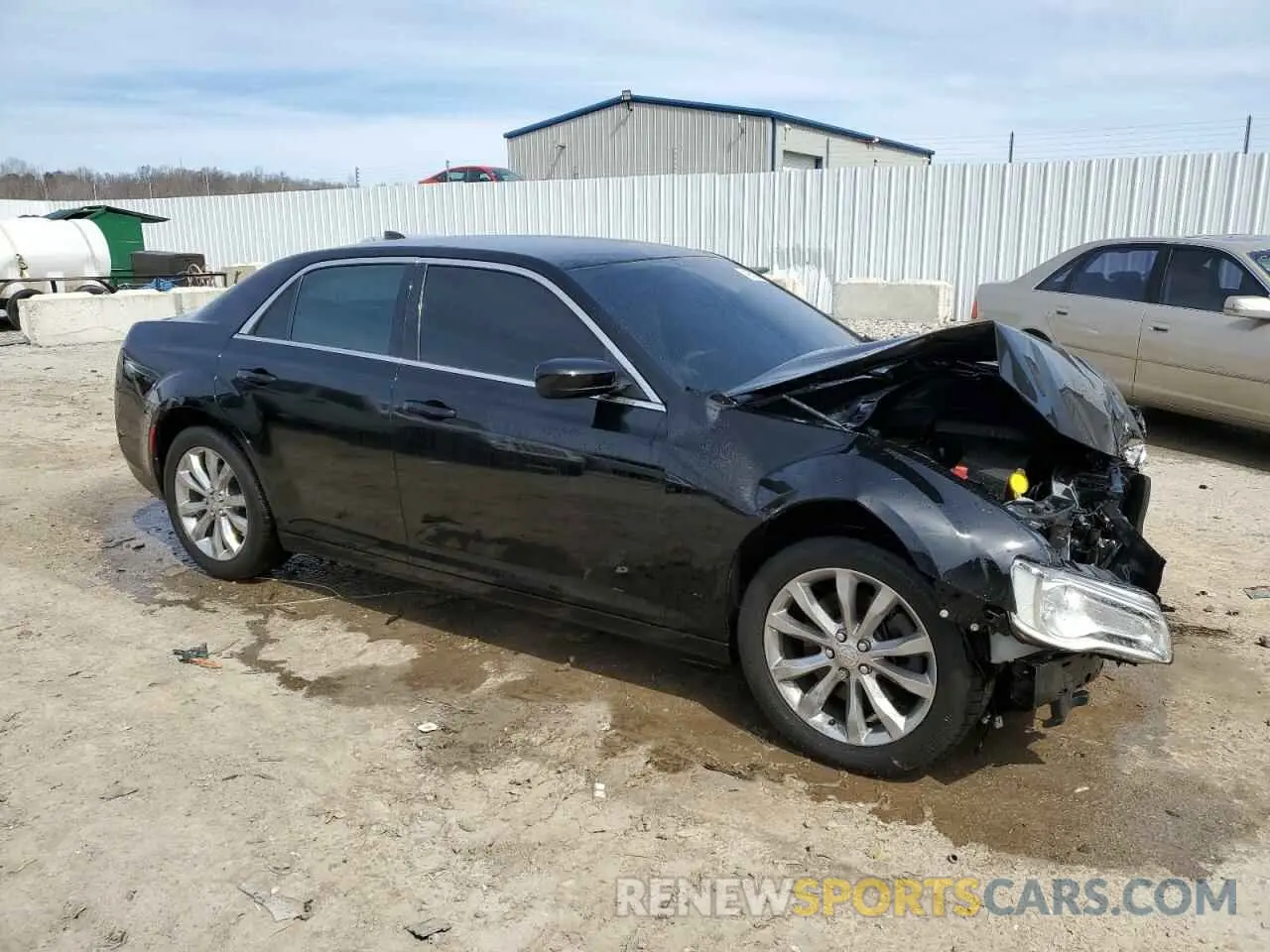 4 Photograph of a damaged car 2C3CCARG1KH548957 CHRYSLER 300 2019