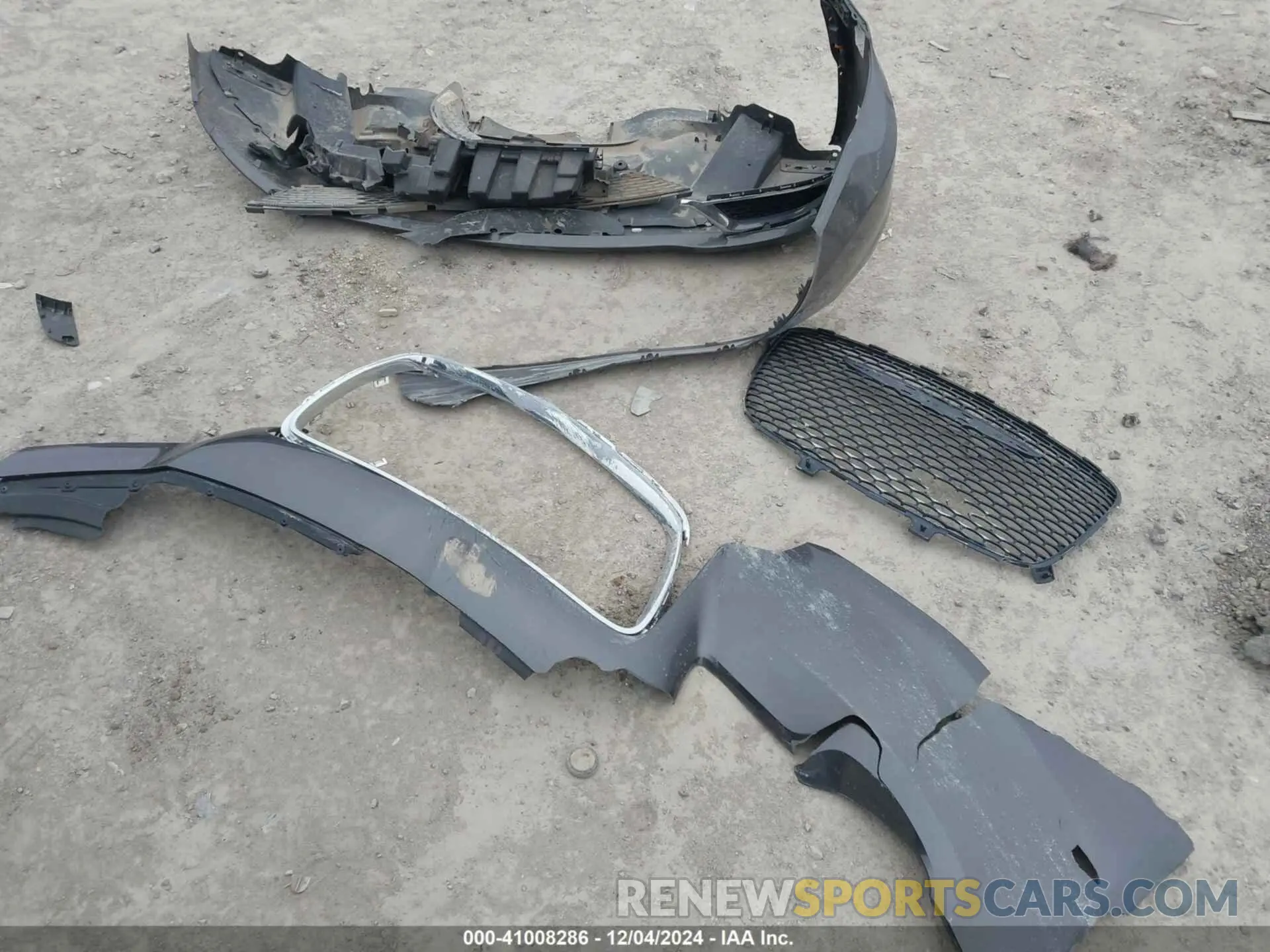 11 Photograph of a damaged car 2C3CCARG1KH611054 CHRYSLER 300 2019