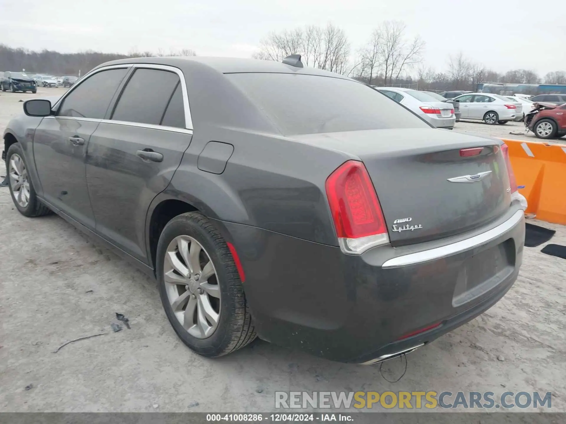 3 Photograph of a damaged car 2C3CCARG1KH611054 CHRYSLER 300 2019
