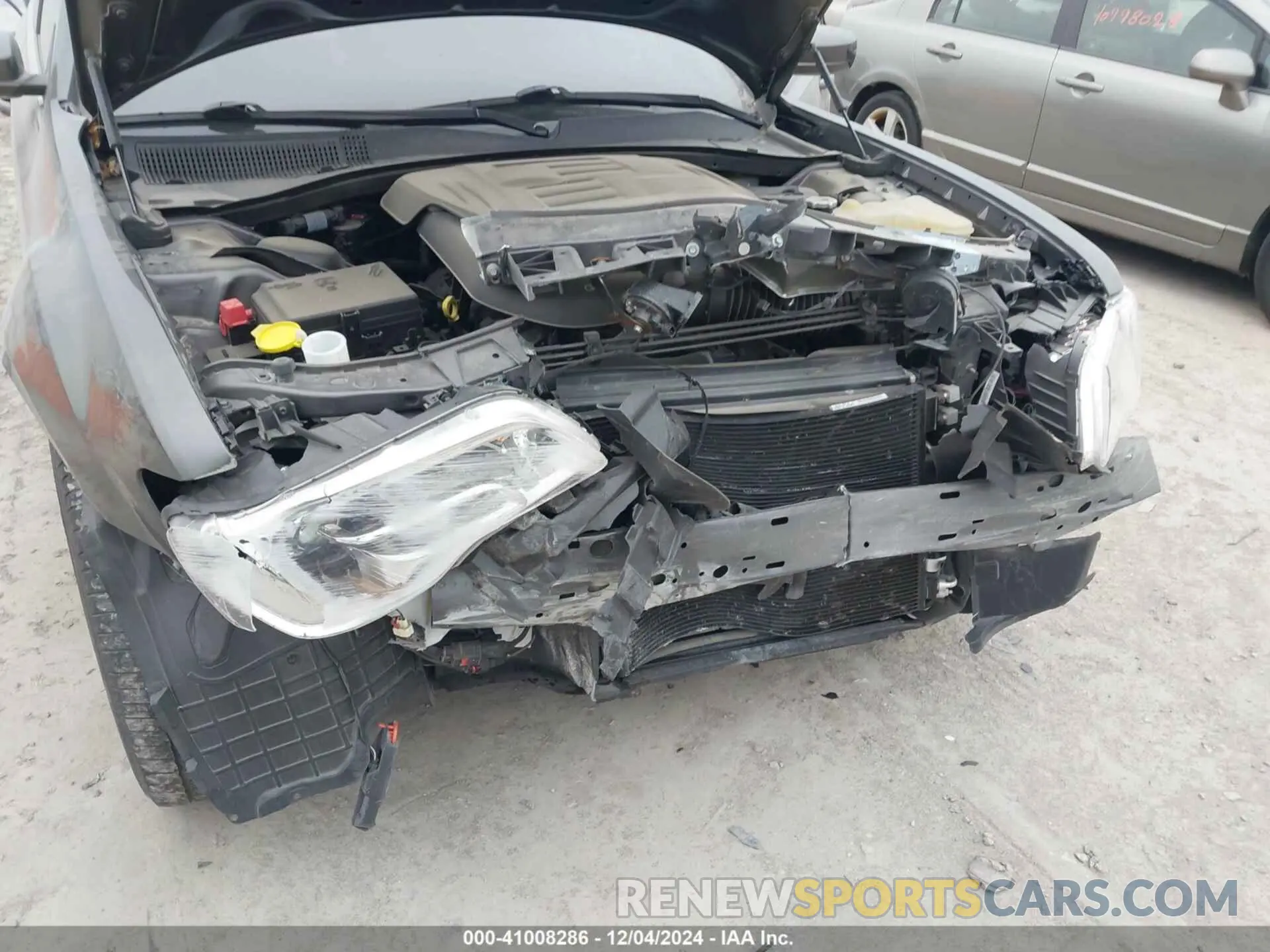 6 Photograph of a damaged car 2C3CCARG1KH611054 CHRYSLER 300 2019