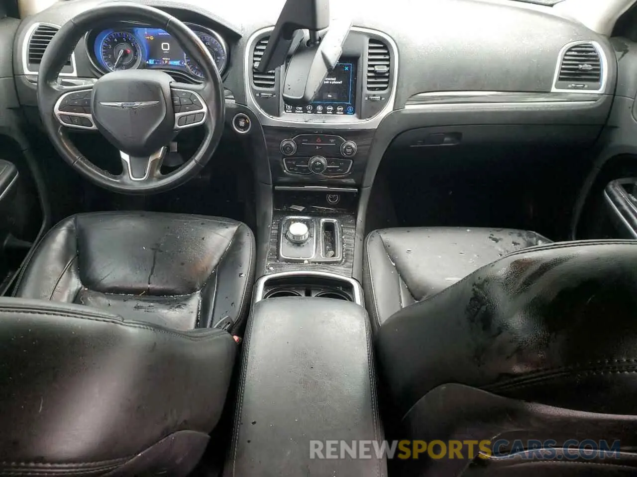 8 Photograph of a damaged car 2C3CCARG2KH714466 CHRYSLER 300 2019