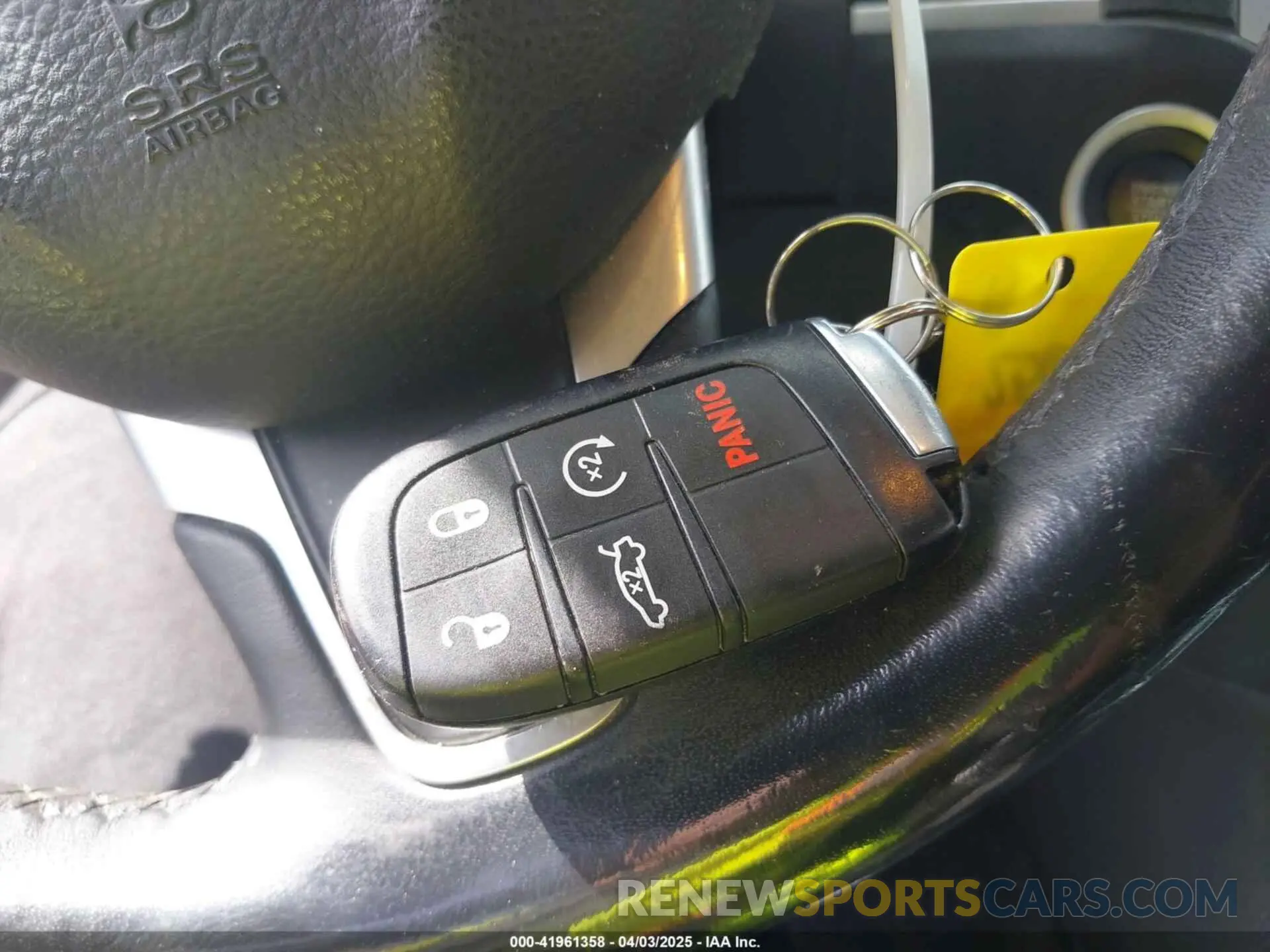 11 Photograph of a damaged car 2C3CCARG3KH581149 CHRYSLER 300 2019