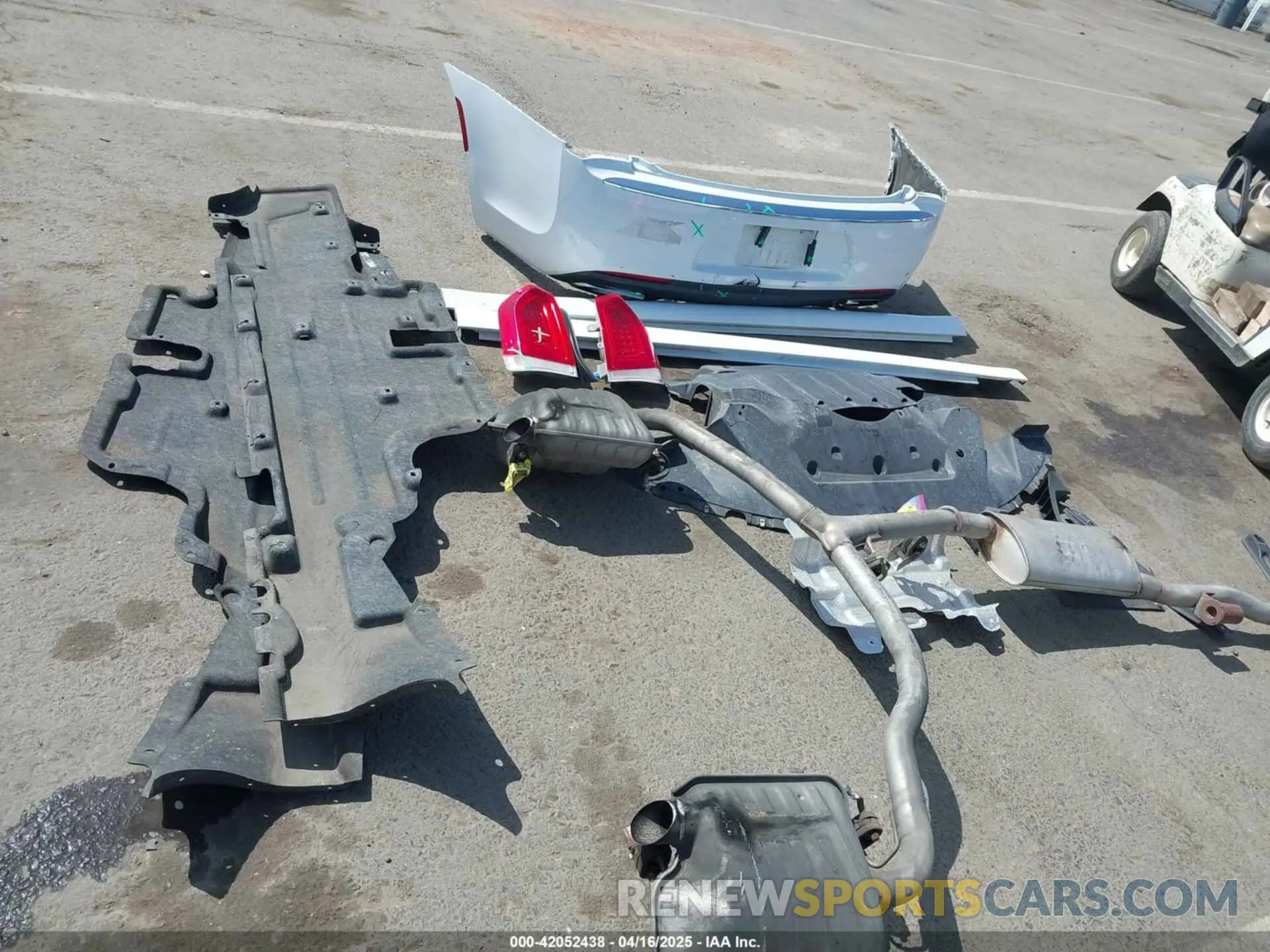 12 Photograph of a damaged car 2C3CCARG5KH578219 CHRYSLER 300 2019