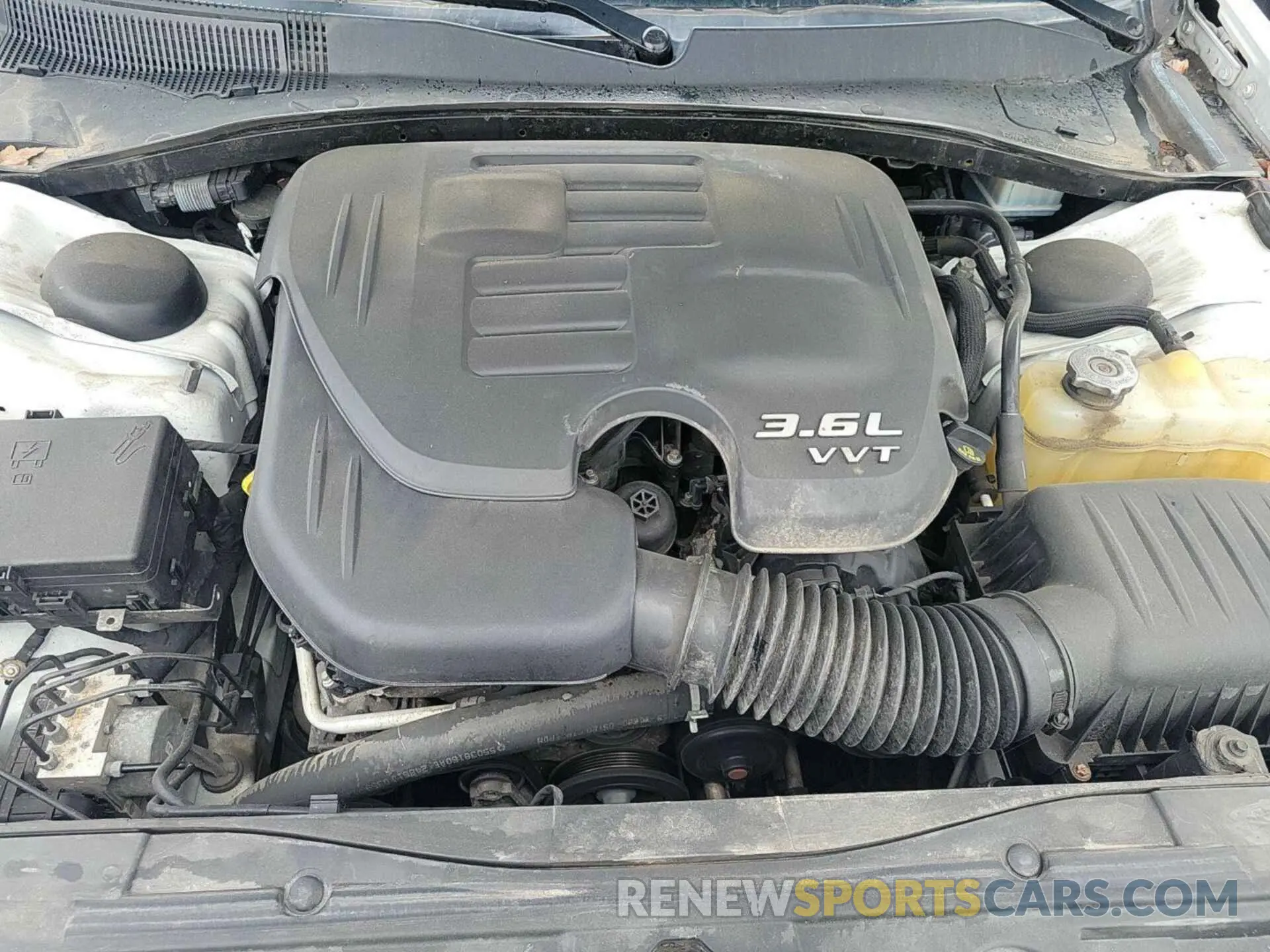 12 Photograph of a damaged car 2C3CCARG6KH618257 CHRYSLER 300 2019