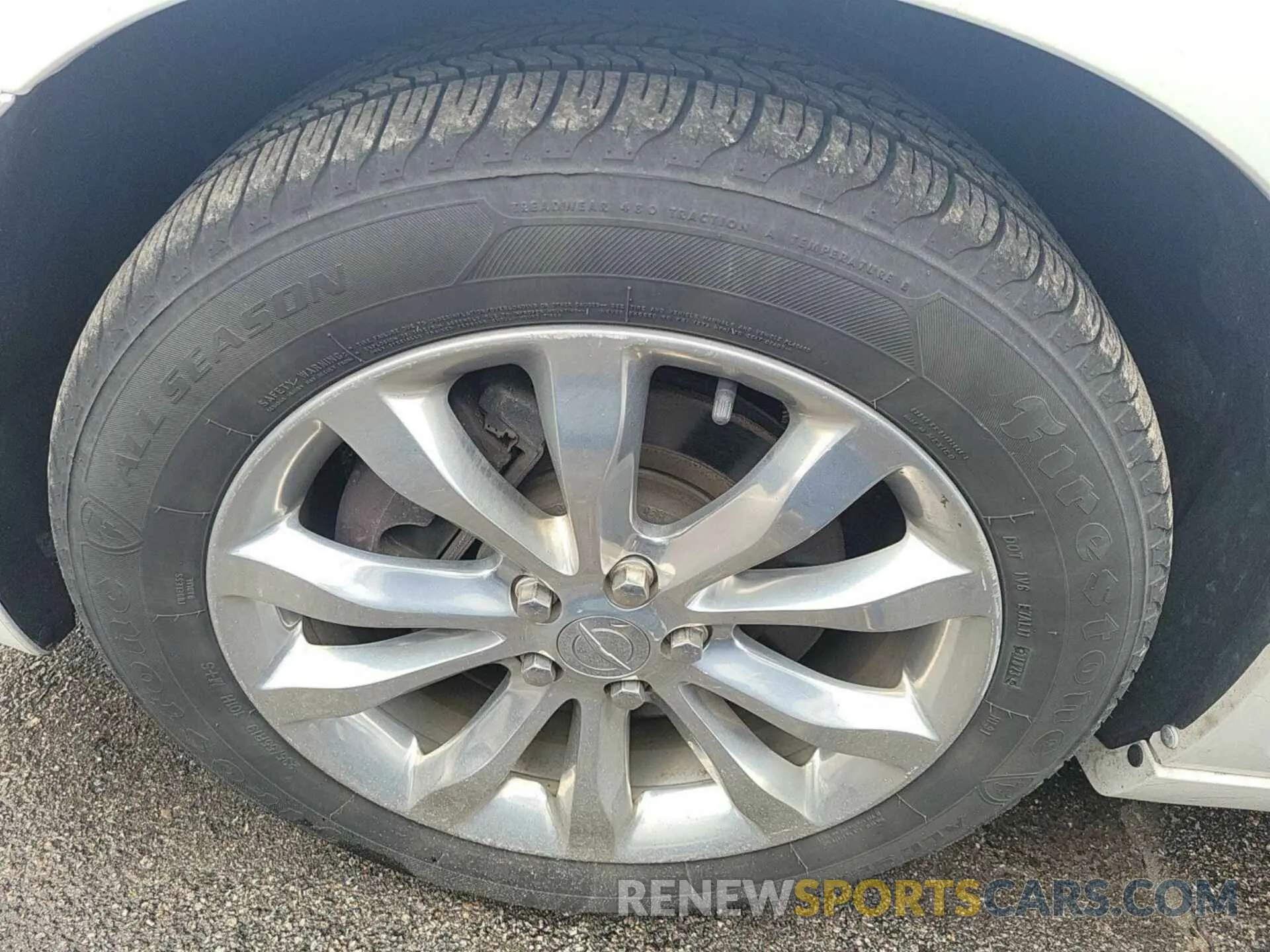 19 Photograph of a damaged car 2C3CCARG6KH618257 CHRYSLER 300 2019