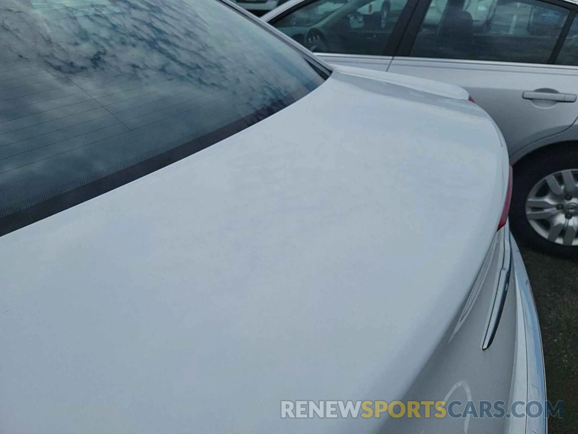 29 Photograph of a damaged car 2C3CCARG6KH618257 CHRYSLER 300 2019