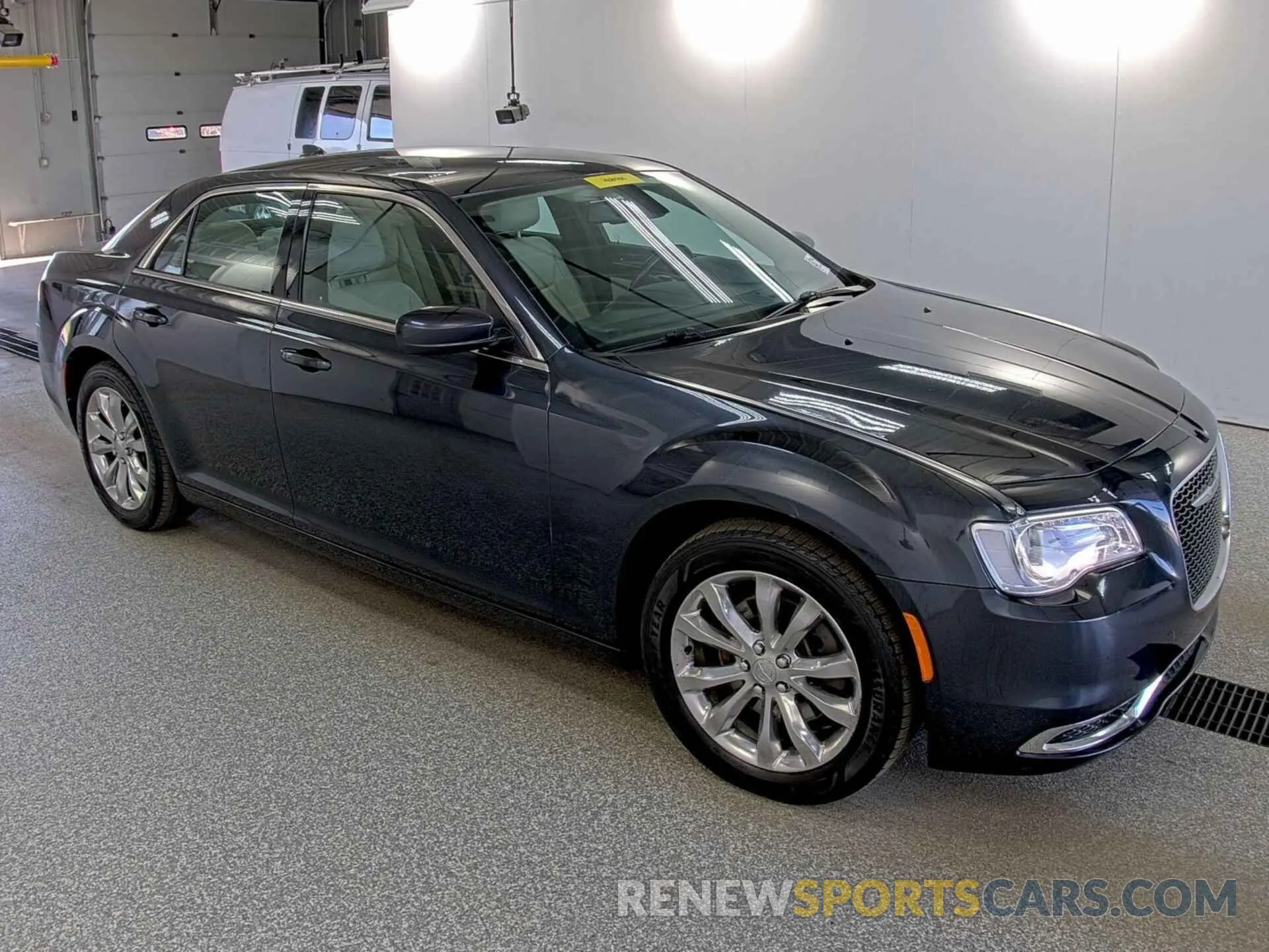 29 Photograph of a damaged car 2C3CCARG7KH556447 CHRYSLER 300 2019