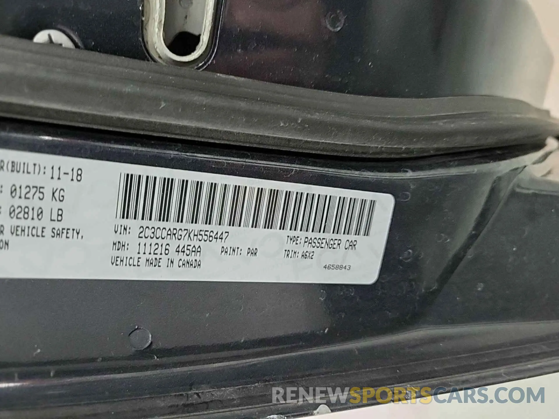 37 Photograph of a damaged car 2C3CCARG7KH556447 CHRYSLER 300 2019