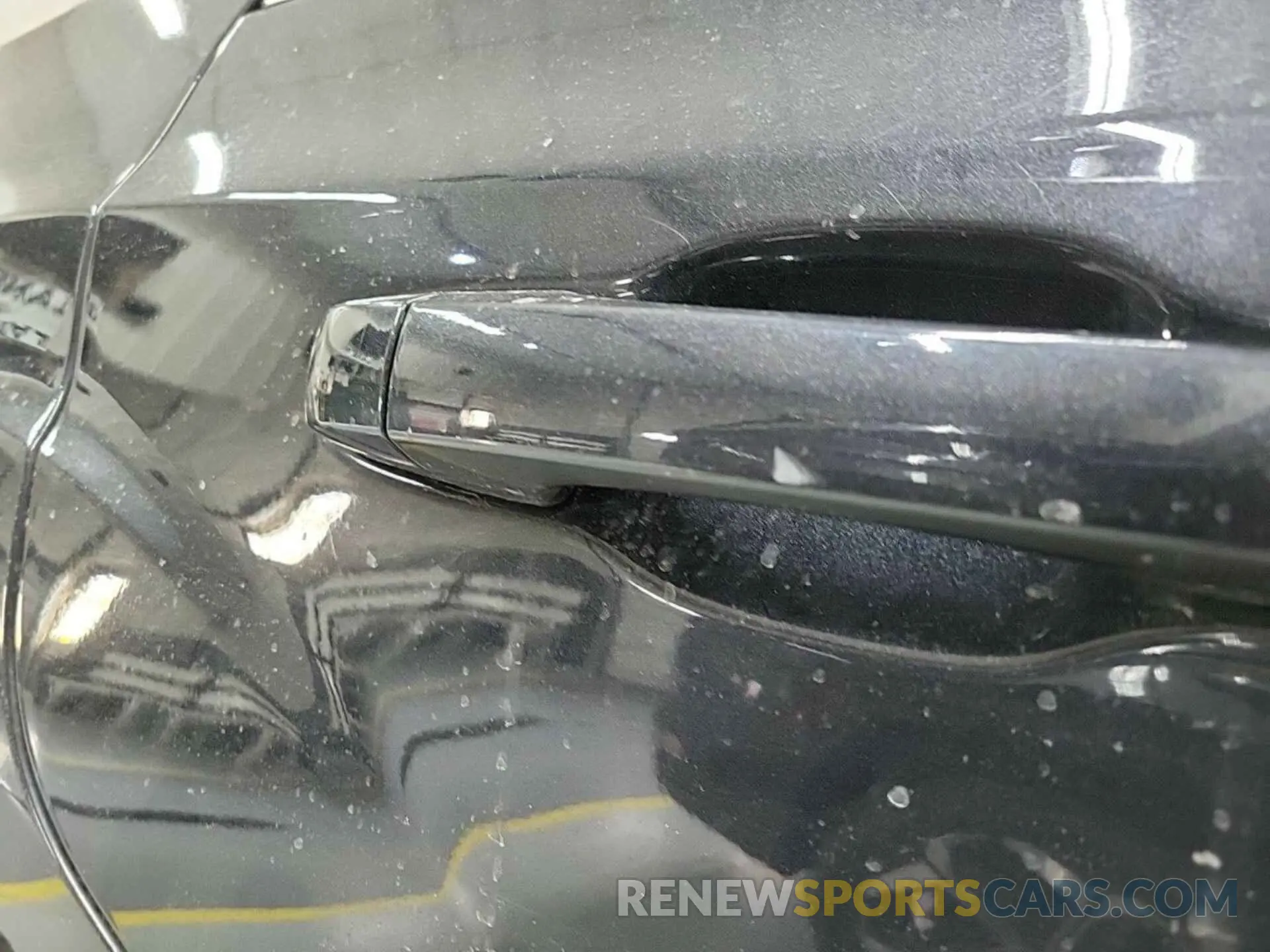 8 Photograph of a damaged car 2C3CCARG7KH556447 CHRYSLER 300 2019