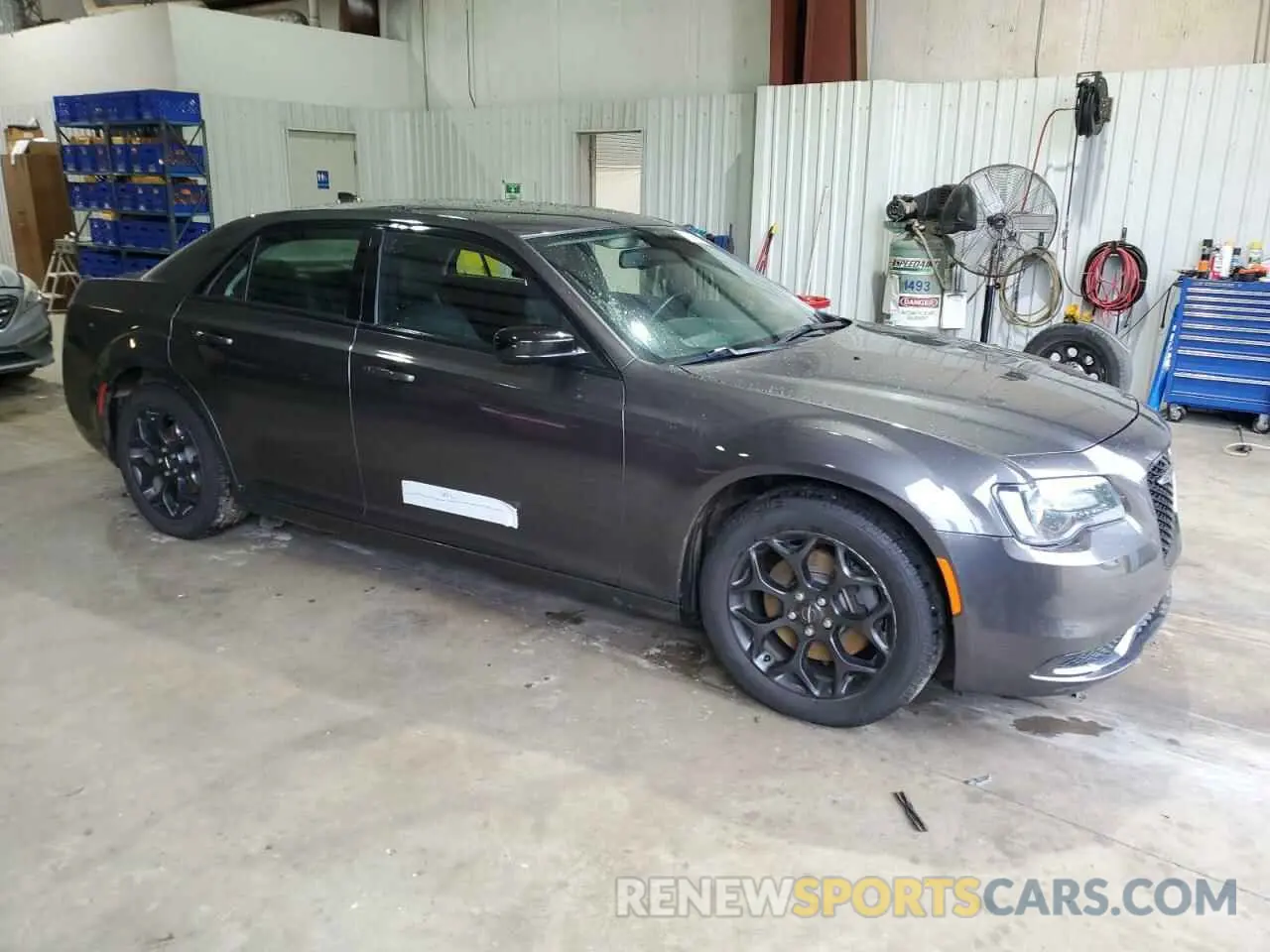 4 Photograph of a damaged car 2C3CCARG8KH602447 CHRYSLER 300 2019