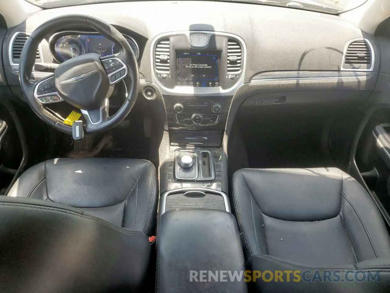 8 Photograph of a damaged car 2C3CCARG8KH602447 CHRYSLER 300 2019