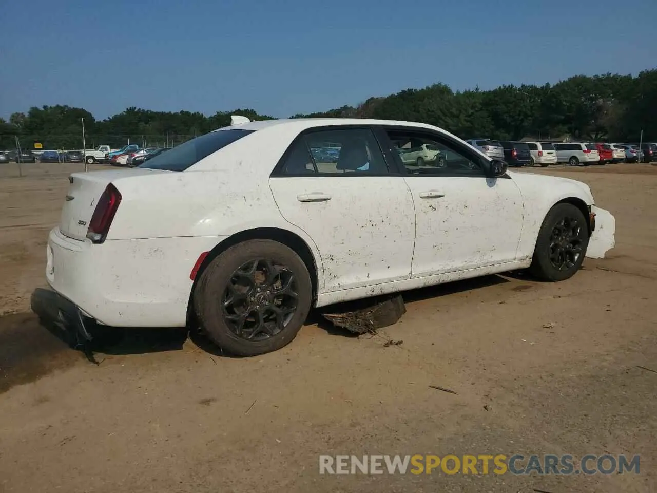 3 Photograph of a damaged car 2C3CCARG9KH560466 CHRYSLER 300 2019