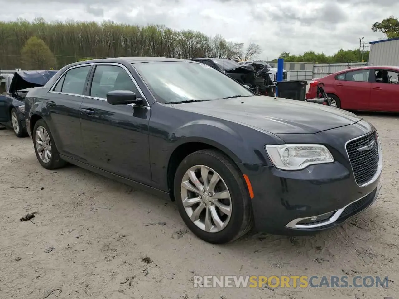 4 Photograph of a damaged car 2C3CCARG9KH626739 CHRYSLER 300 2019