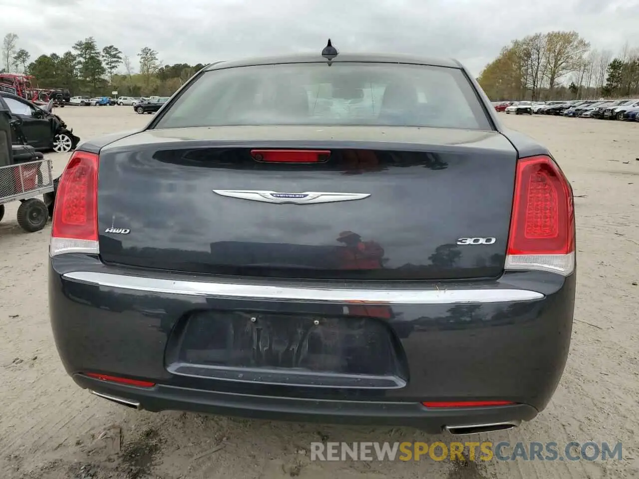 6 Photograph of a damaged car 2C3CCARG9KH626739 CHRYSLER 300 2019