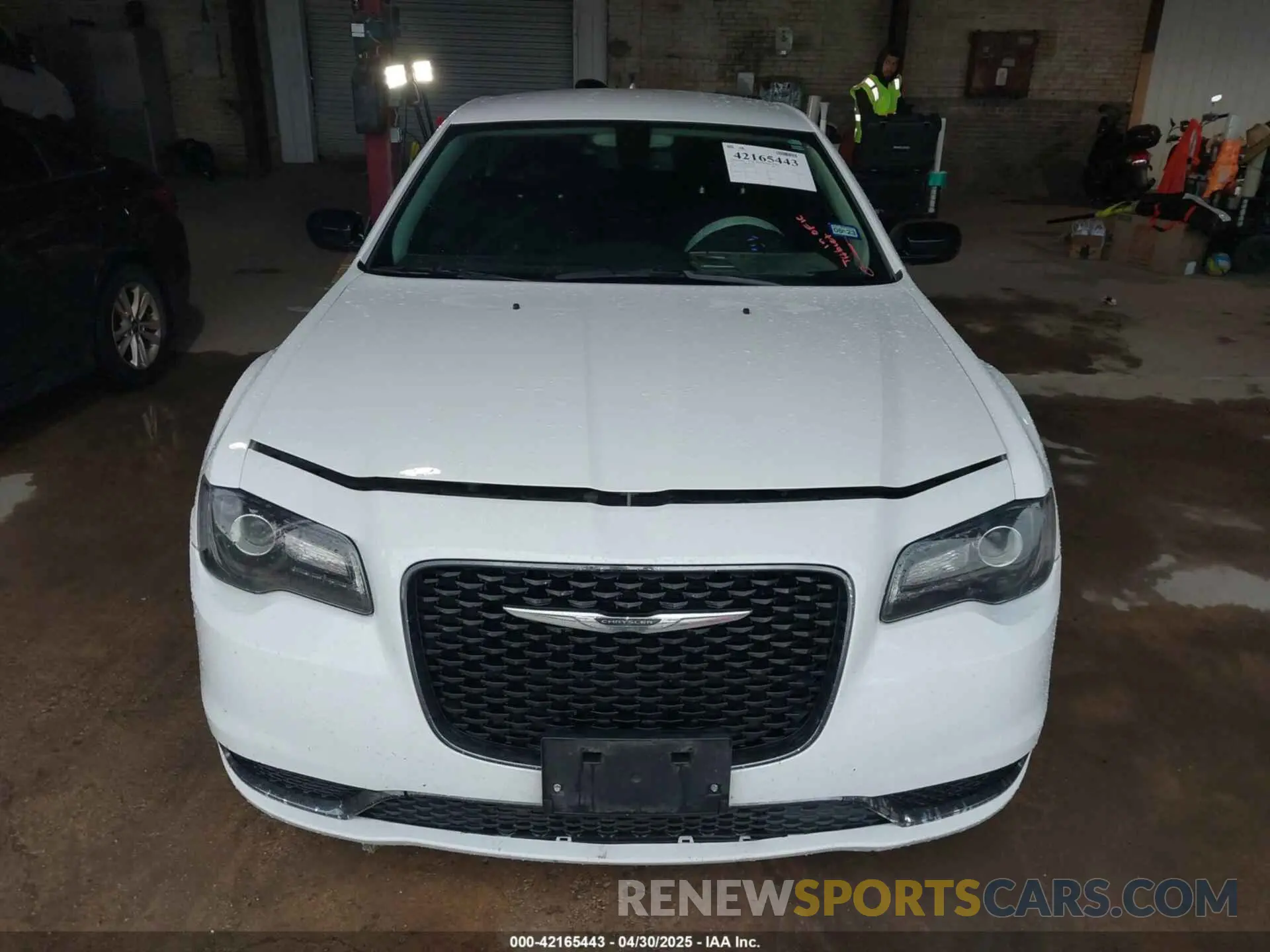 12 Photograph of a damaged car 2C3CCAAG0LH123050 CHRYSLER 300 2020