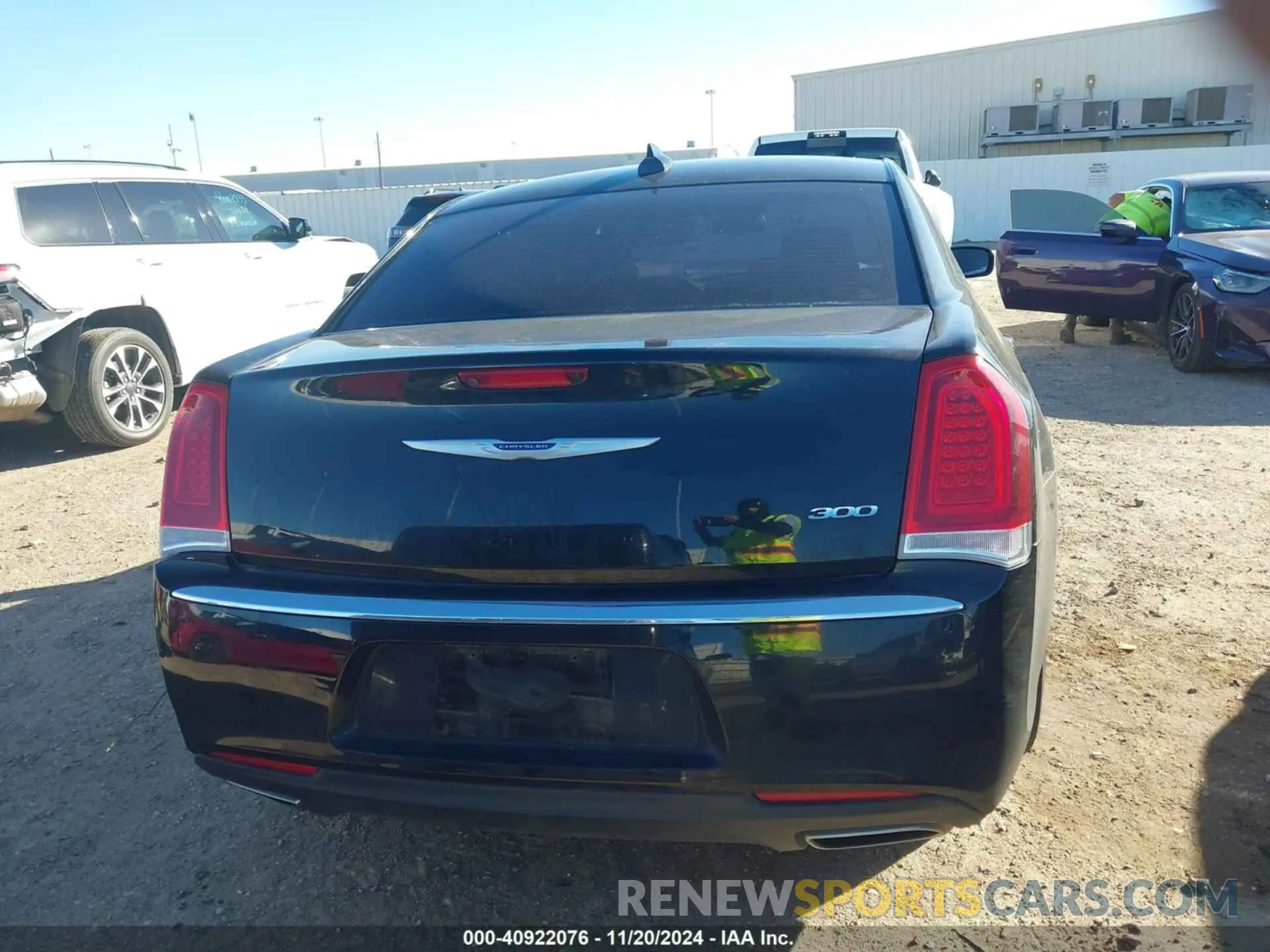 16 Photograph of a damaged car 2C3CCAAG1LH115815 CHRYSLER 300 2020