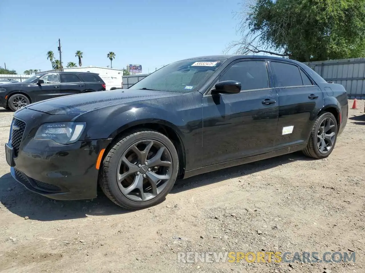 1 Photograph of a damaged car 2C3CCAAG4LH193893 CHRYSLER 300 2020