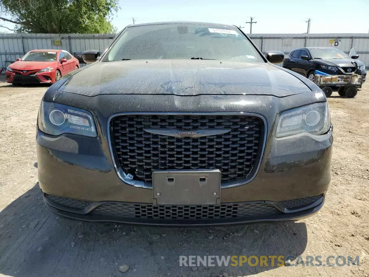 5 Photograph of a damaged car 2C3CCAAG4LH193893 CHRYSLER 300 2020