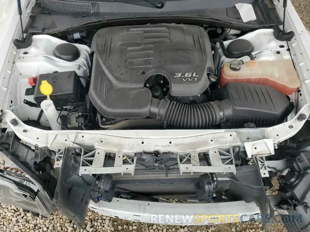 11 Photograph of a damaged car 2C3CCAAG5LH225587 CHRYSLER 300 2020