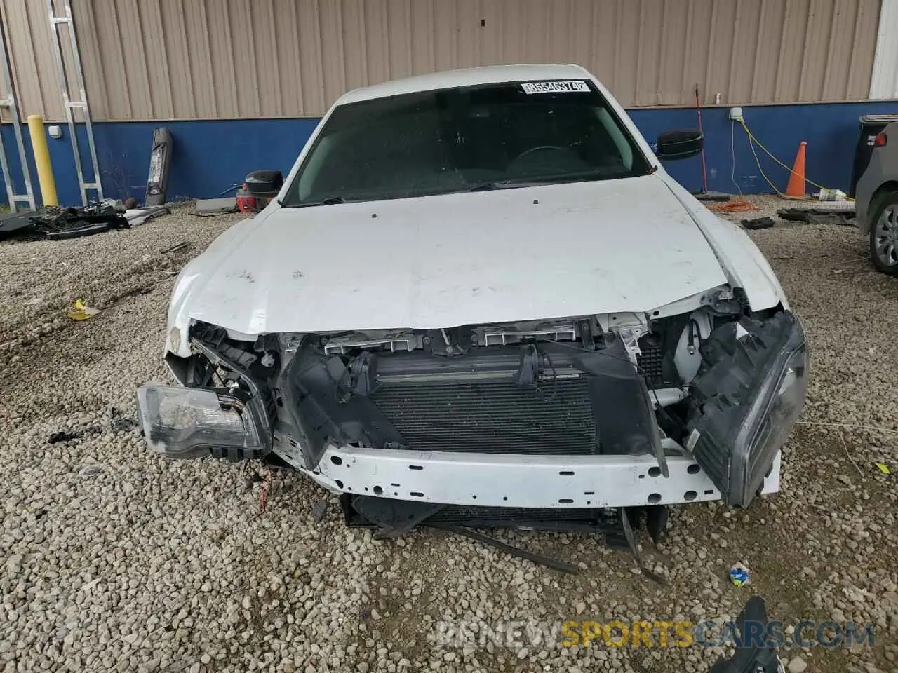 5 Photograph of a damaged car 2C3CCAAG5LH225587 CHRYSLER 300 2020