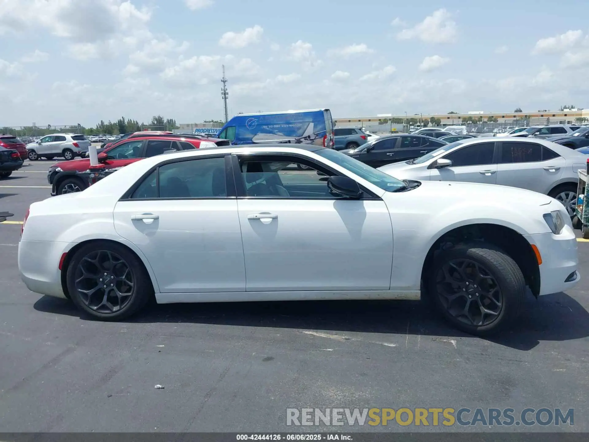 13 Photograph of a damaged car 2C3CCAAG8LH158838 CHRYSLER 300 2020