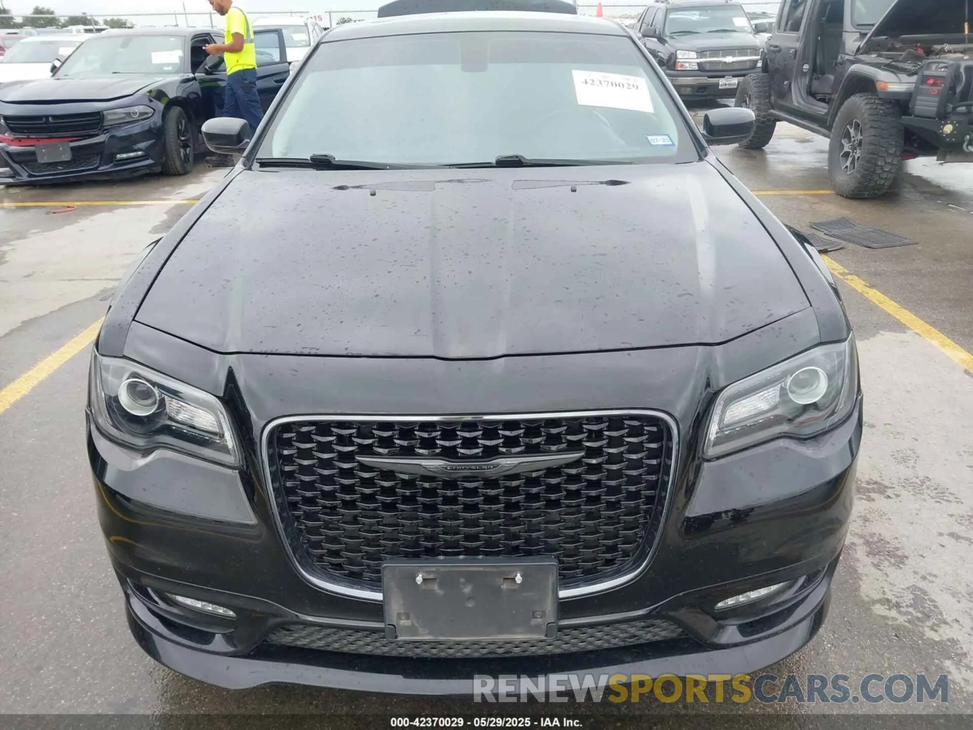12 Photograph of a damaged car 2C3CCAAG8LH233604 CHRYSLER 300 2020