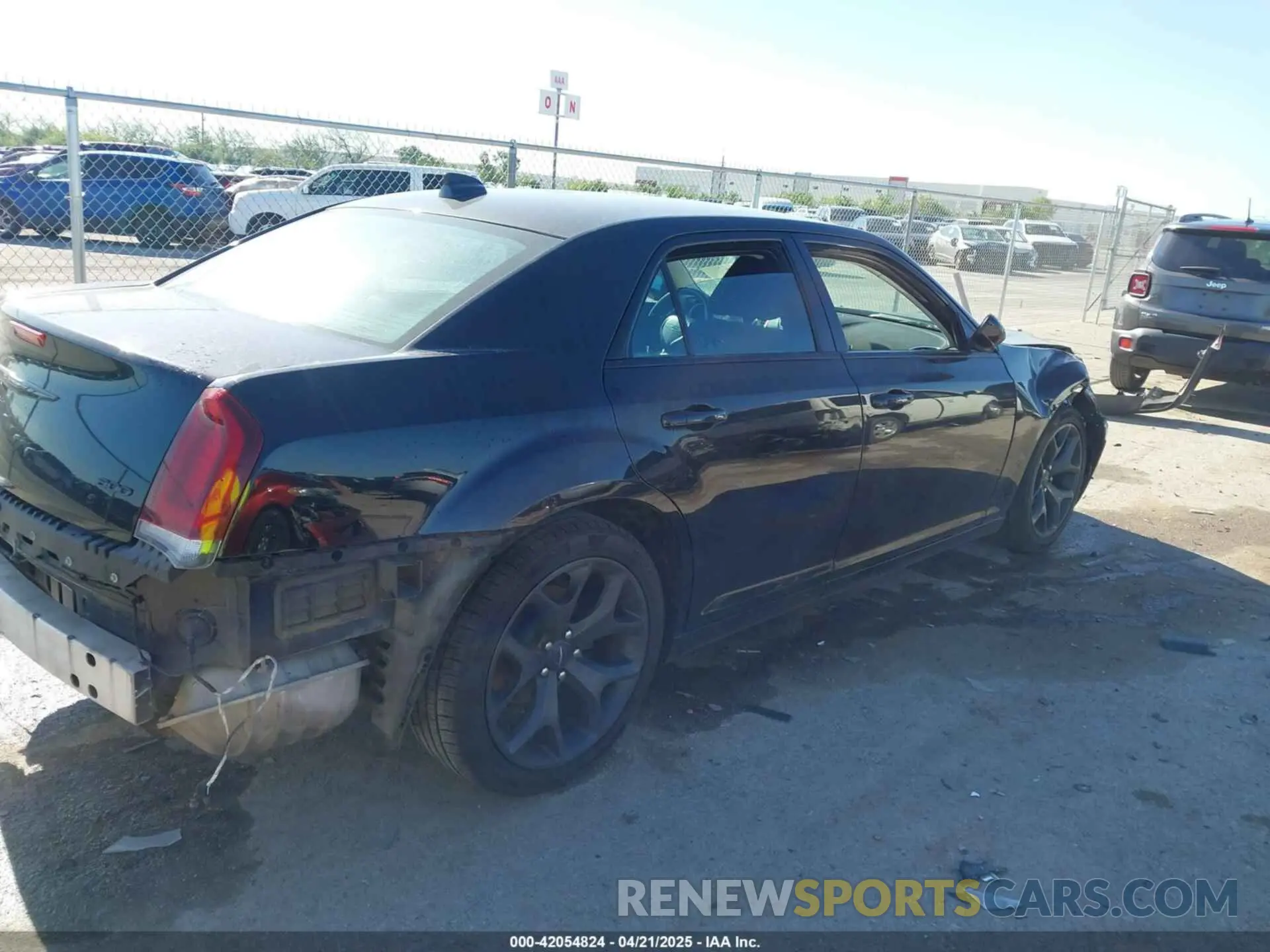 4 Photograph of a damaged car 2C3CCAAG8LH234610 CHRYSLER 300 2020