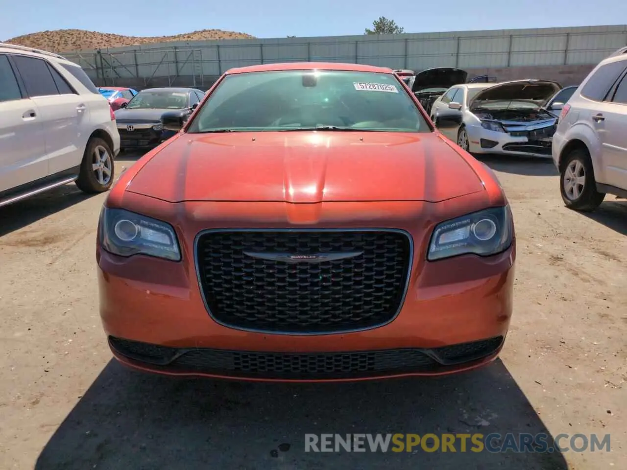 5 Photograph of a damaged car 2C3CCAAG9LH175566 CHRYSLER 300 2020