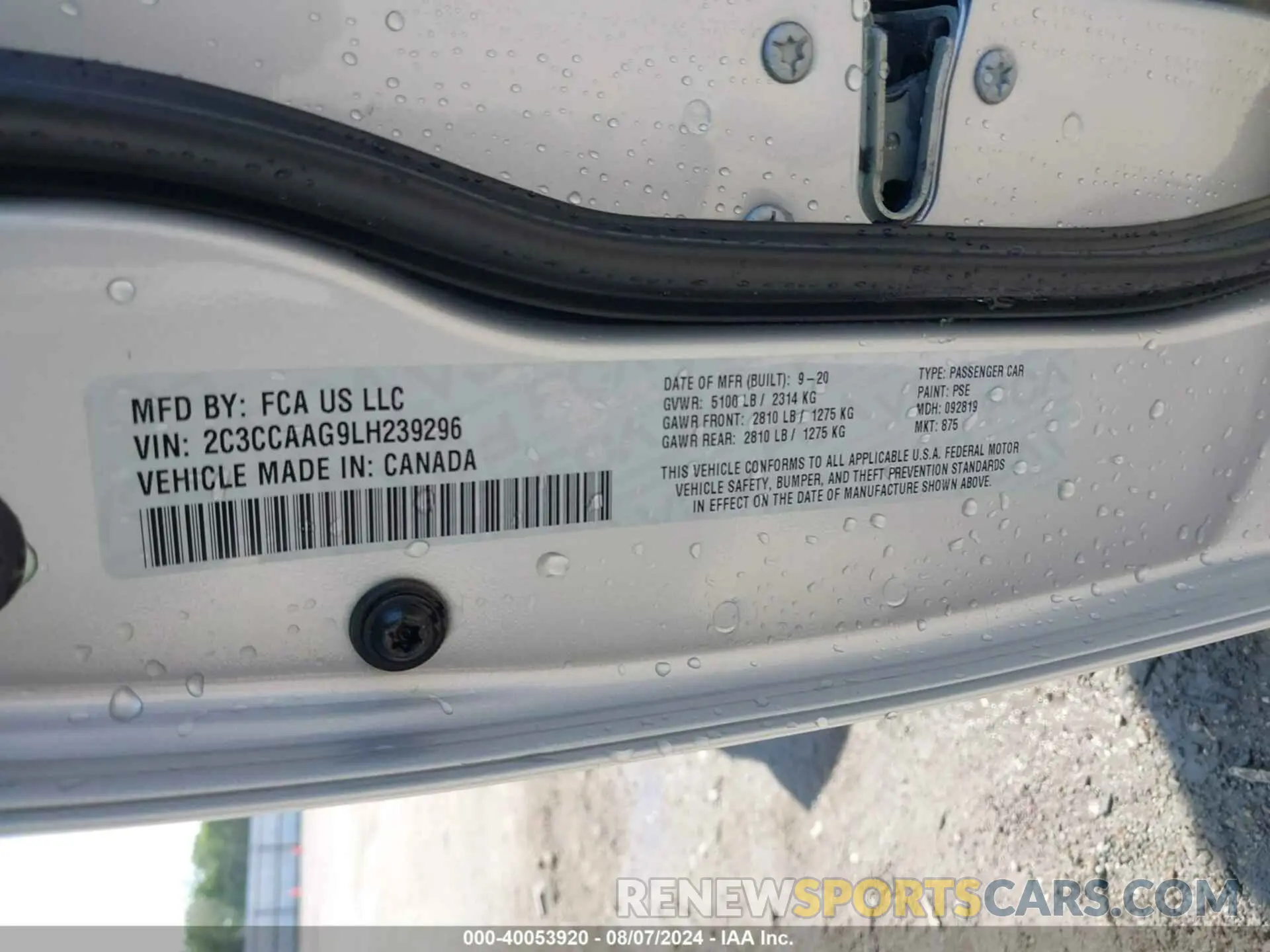 9 Photograph of a damaged car 2C3CCAAG9LH239296 CHRYSLER 300 2020