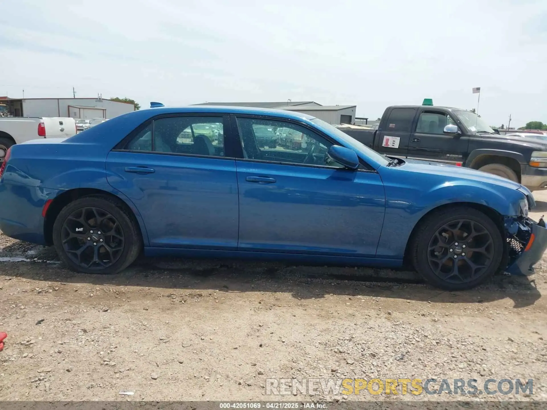 13 Photograph of a damaged car 2C3CCABG7LH188735 CHRYSLER 300 2020