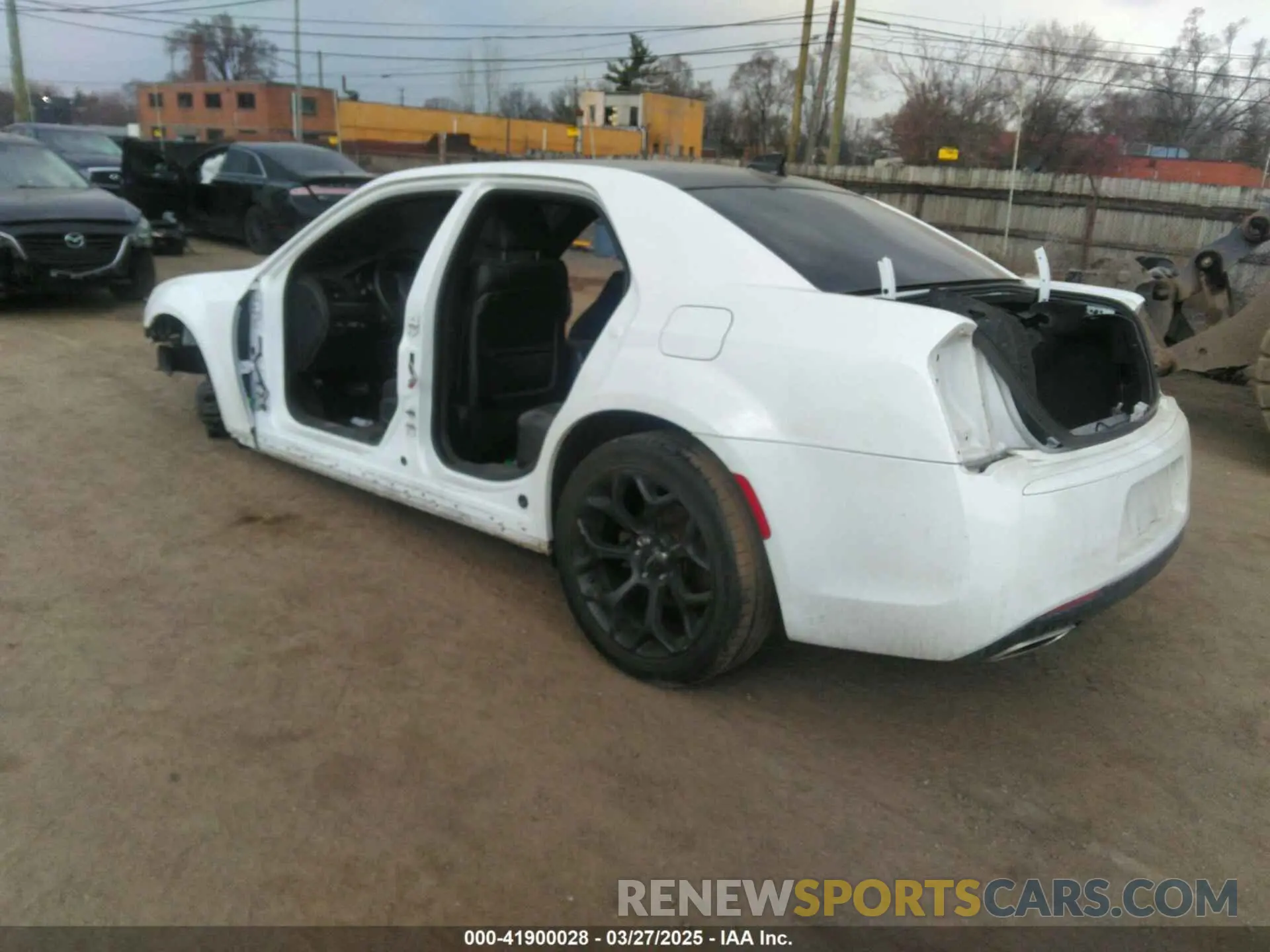 3 Photograph of a damaged car 2C3CCABG8LH141763 CHRYSLER 300 2020