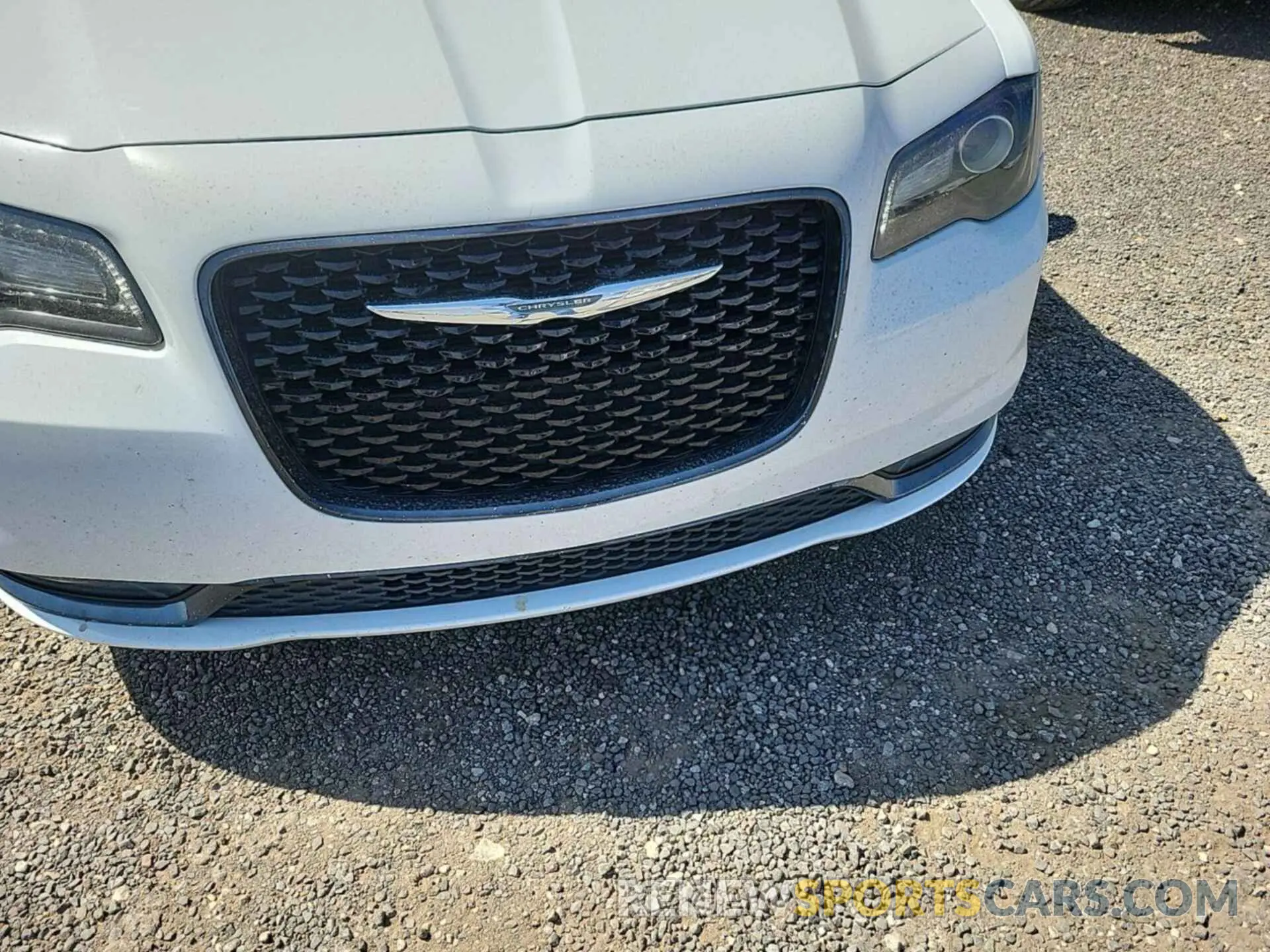 6 Photograph of a damaged car 2C3CCABGXLH103032 CHRYSLER 300 2020