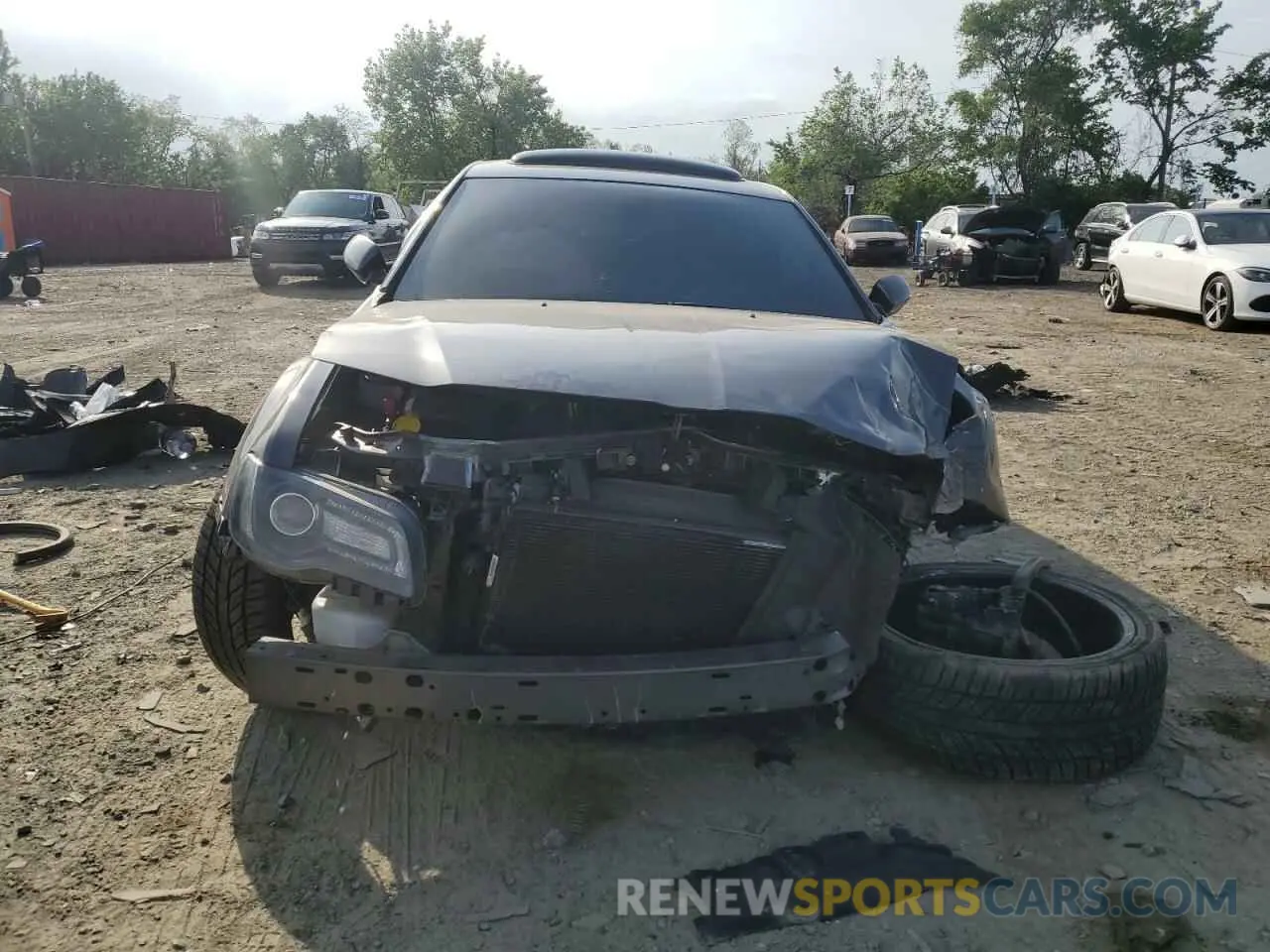 5 Photograph of a damaged car 2C3CCABT4LH122947 CHRYSLER 300 2020