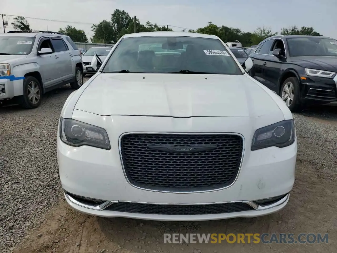 5 Photograph of a damaged car 2C3CCABT6LH249960 CHRYSLER 300 2020