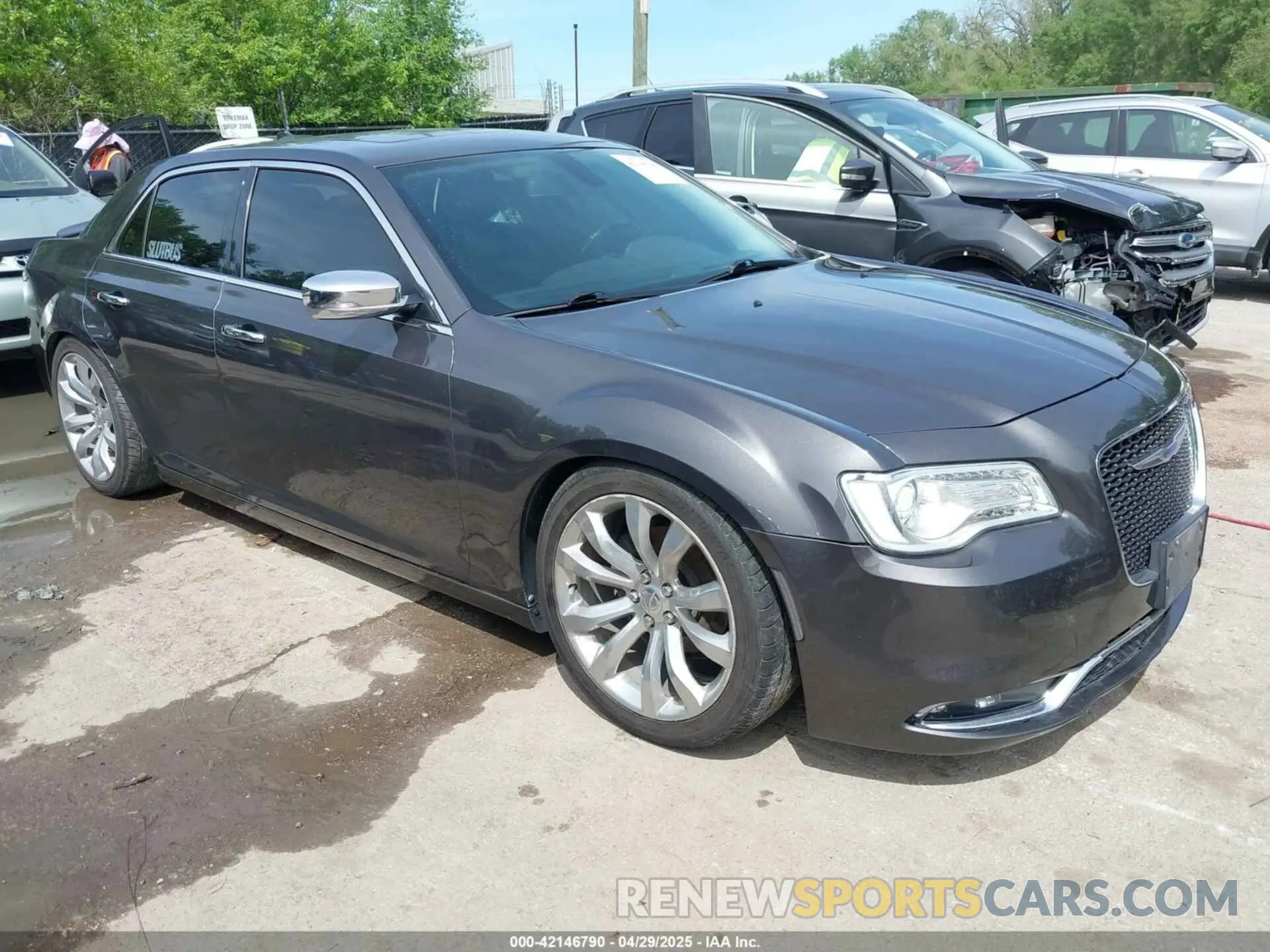 1 Photograph of a damaged car 2C3CCAEG2LH154486 CHRYSLER 300 2020