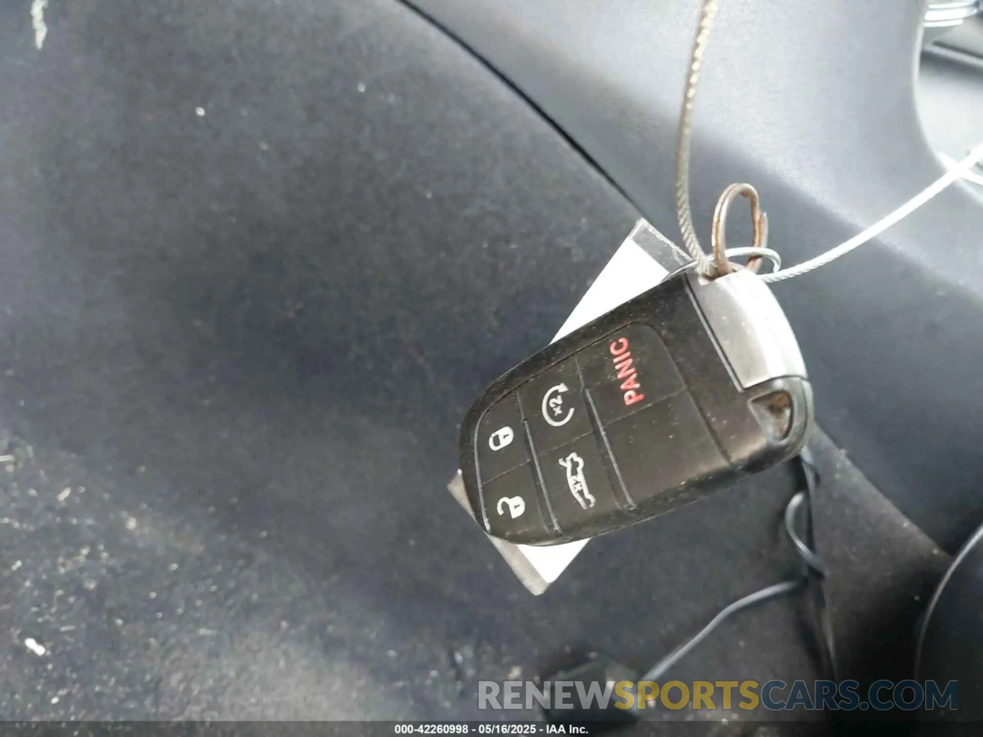 11 Photograph of a damaged car 2C3CCAEG6LH124343 CHRYSLER 300 2020