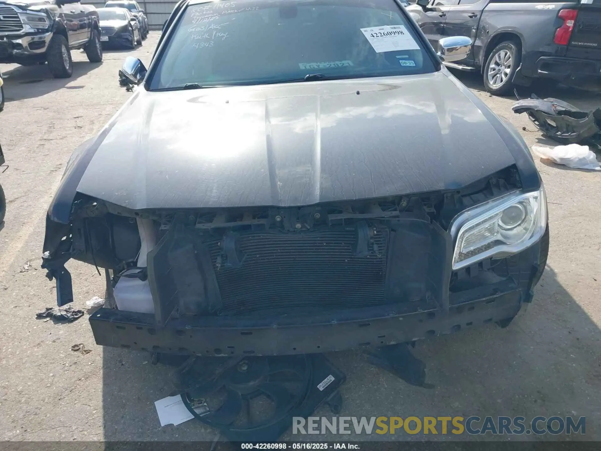 13 Photograph of a damaged car 2C3CCAEG6LH124343 CHRYSLER 300 2020