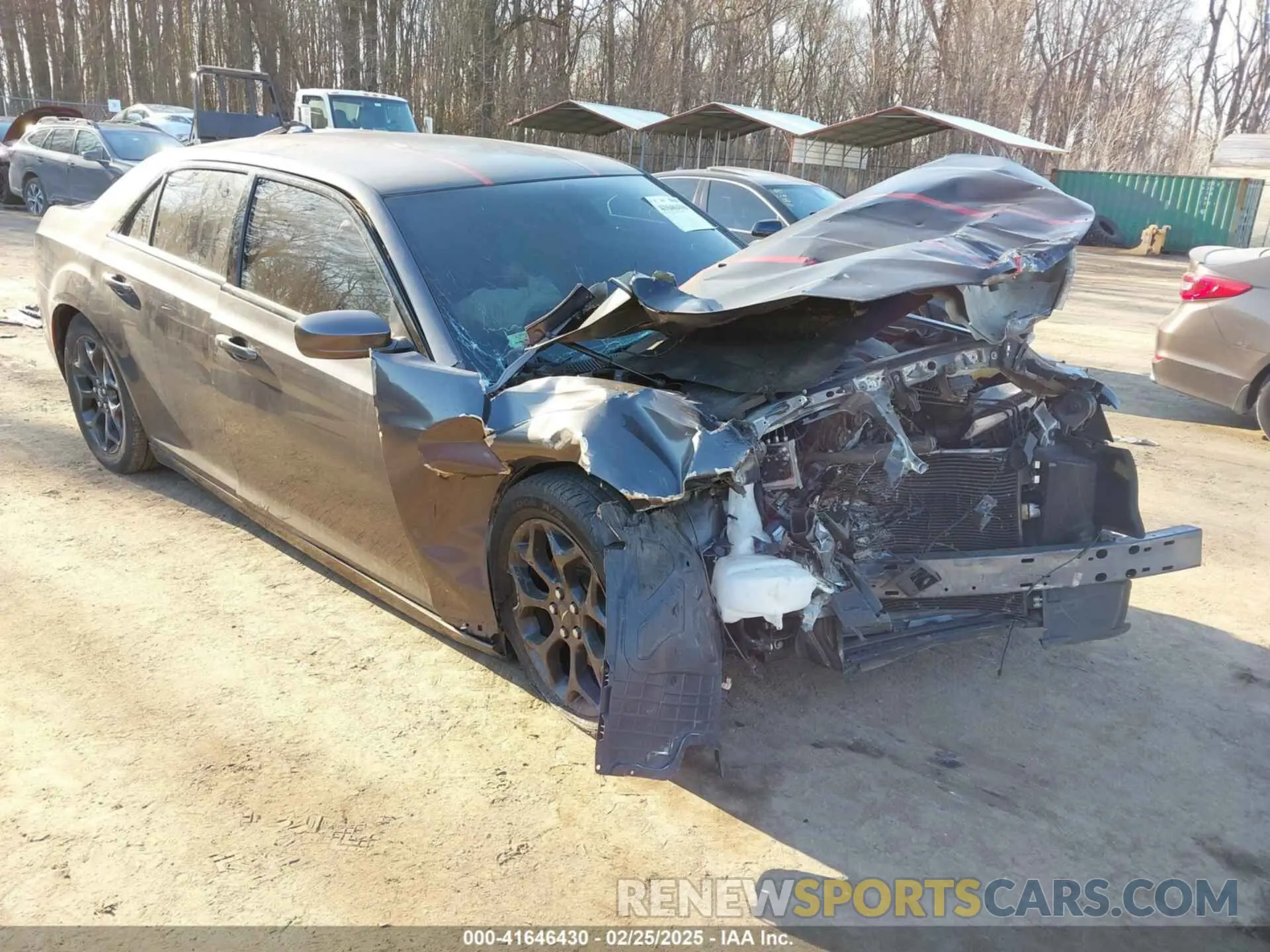 6 Photograph of a damaged car 2C3CCAGG3LH154817 CHRYSLER 300 2020