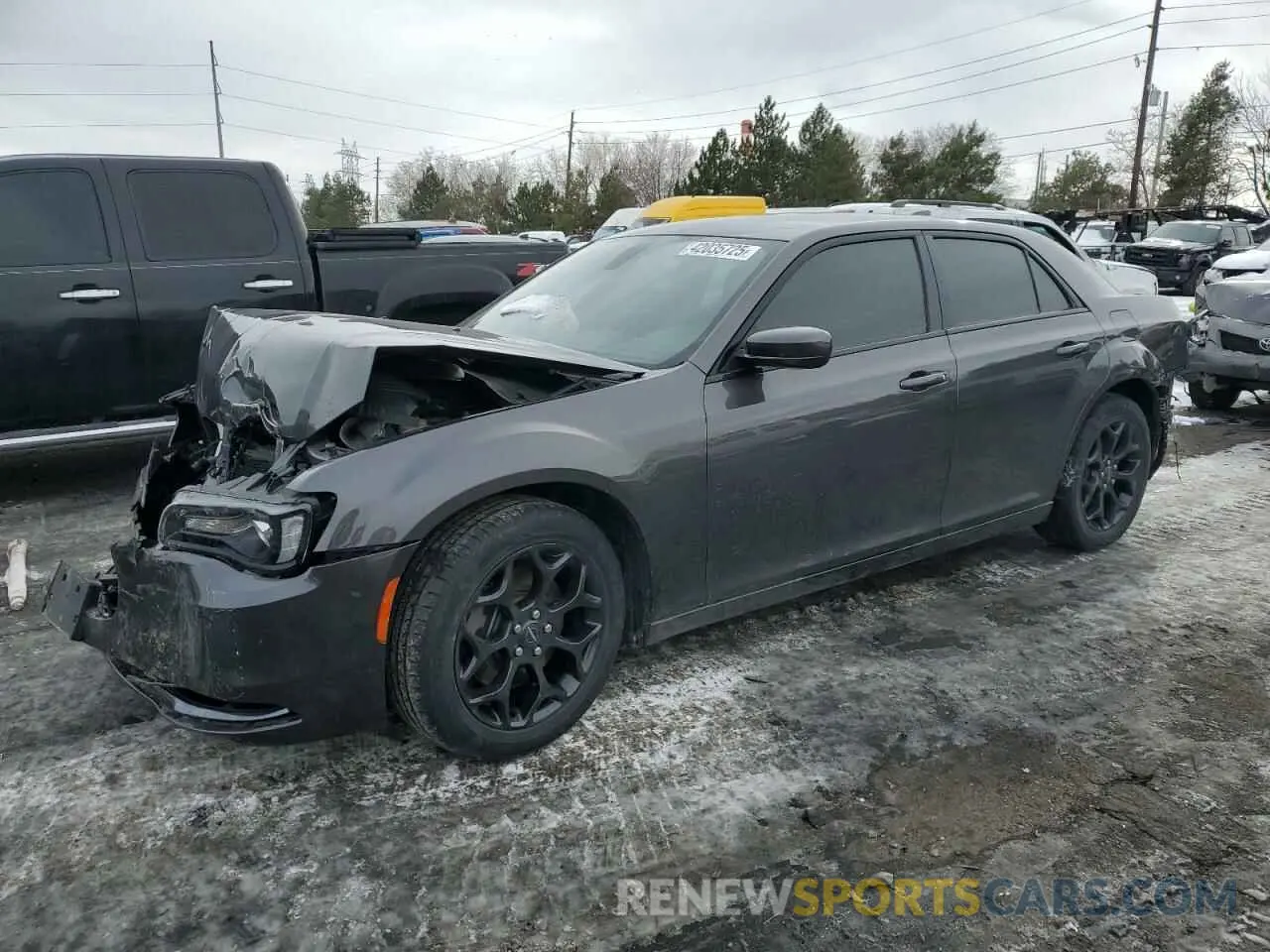 1 Photograph of a damaged car 2C3CCAGG4LH131580 CHRYSLER 300 2020