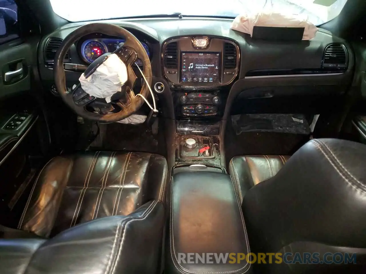 8 Photograph of a damaged car 2C3CCAGG7LH150964 CHRYSLER 300 2020
