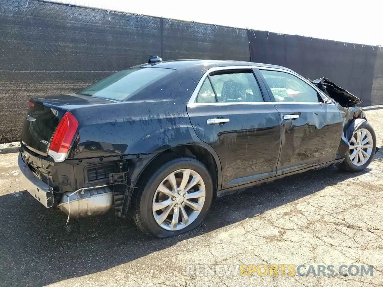 3 Photograph of a damaged car 2C3CCAKG2LH124554 CHRYSLER 300 2020